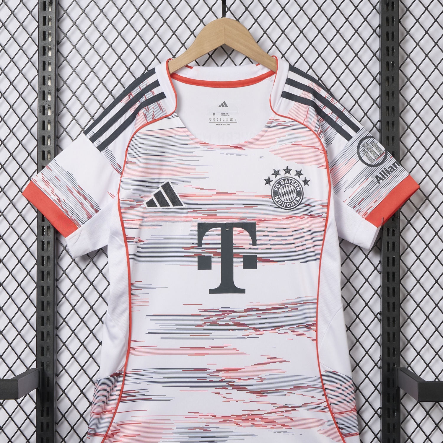 【MÜLLER 25 Pattern】Women's Bayern Munich 25-26 Away Jersey - Unitedfutballjersey