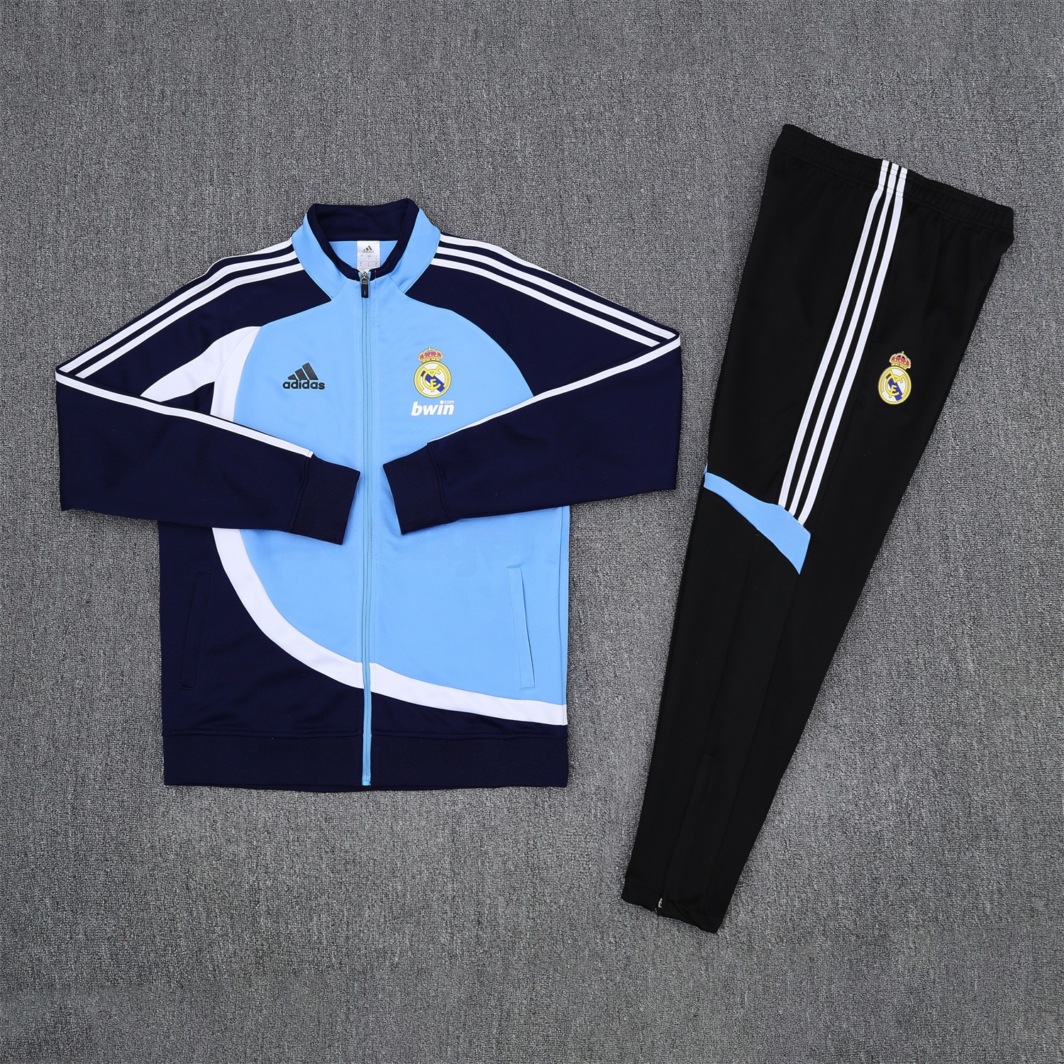 Real Madrid 25-26 Throwback Jacket Training Tracksuit - Blue Jackets & Black Pants - Unitedfutballjersey