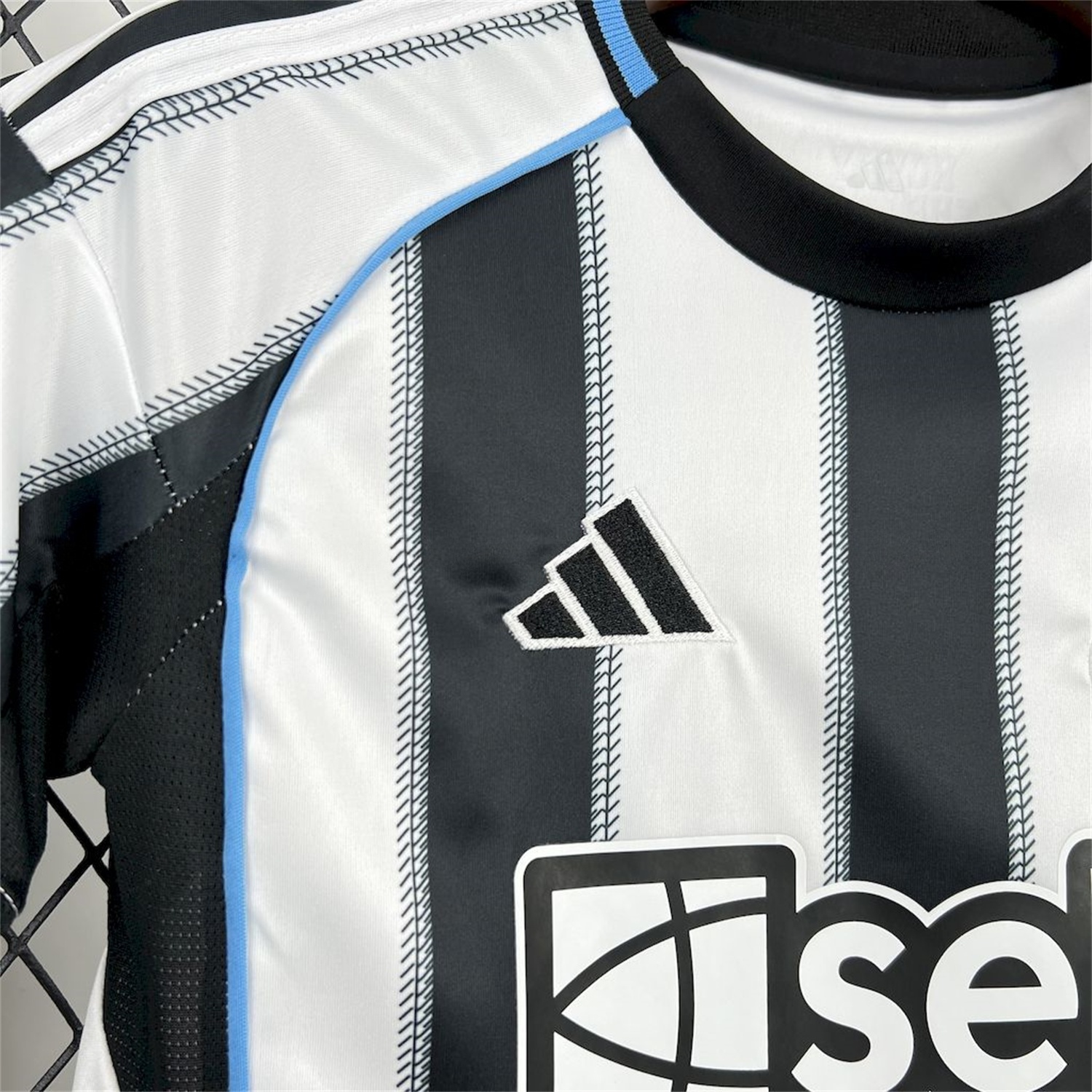 Newcastle United 25-26 Home Kids Kit - Unitedfutballjersey