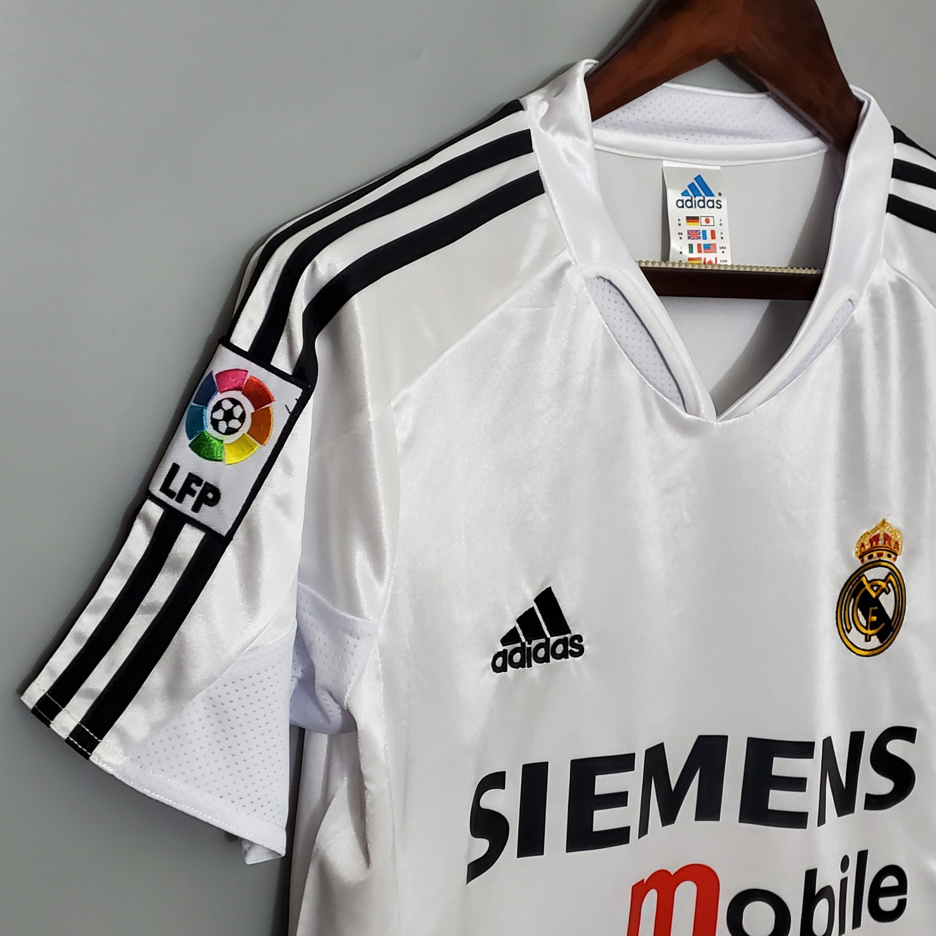 Retro Real Madrid 04-05 Home Stadium Jersey - Unitedfutballjersey