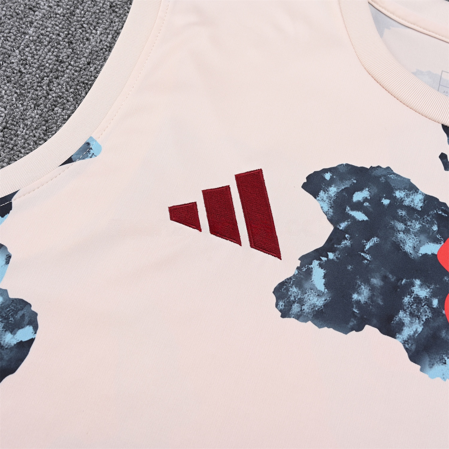 Bayern Munich 24-25 Pre-Match Vest Training Set - CamouflageTop & Black Shorts - Unitedfutballjersey