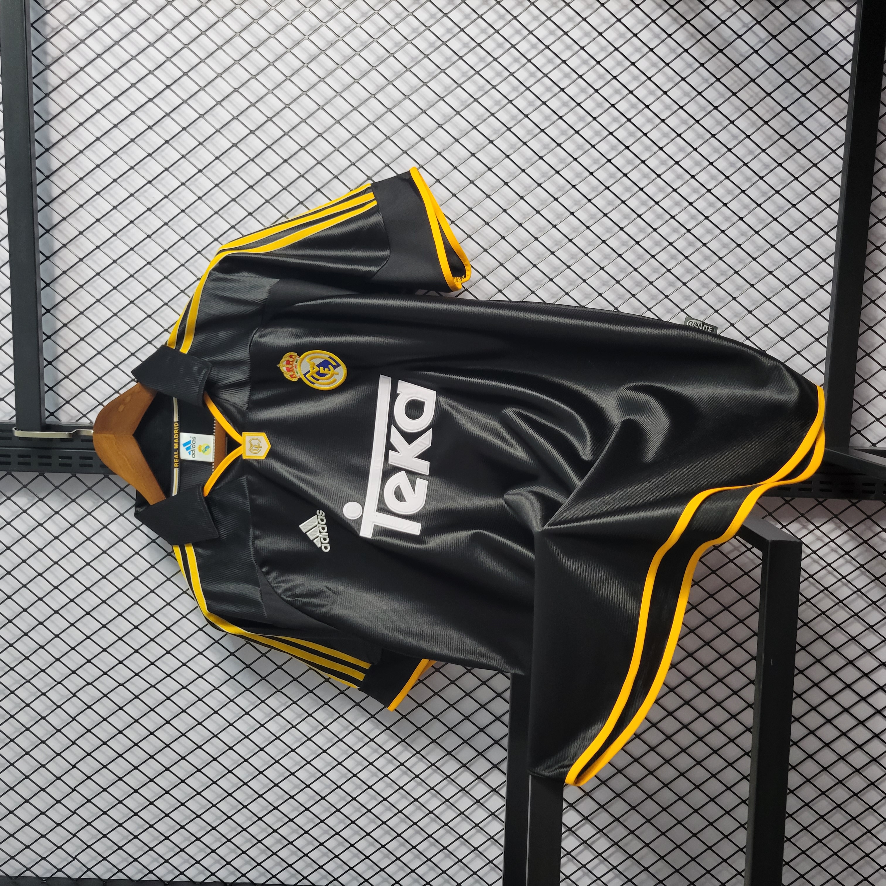 Retro Real Madrid 1999-01 Away Jersey - Unitedfutballjersey