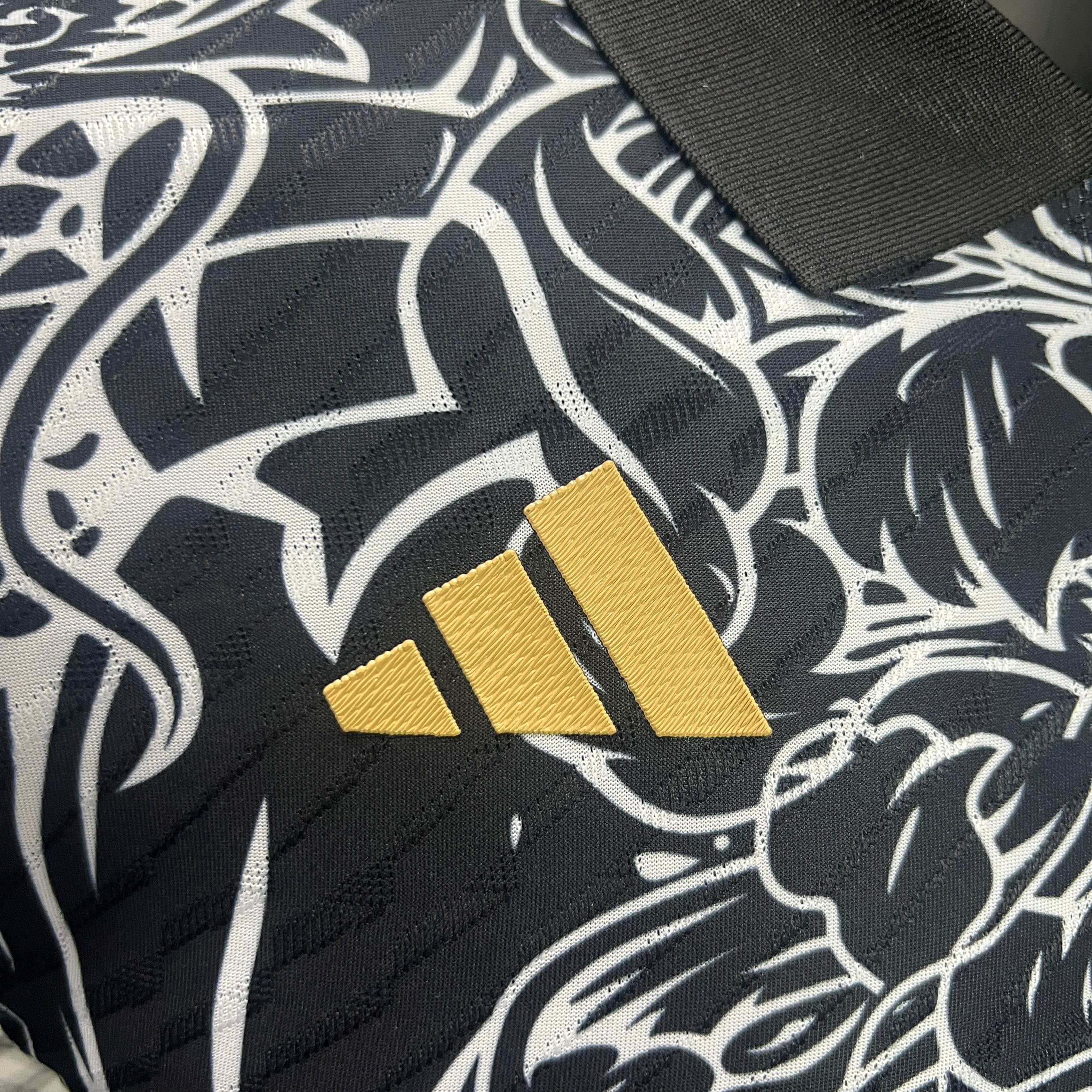 Real Madrid 24-25 White Dragon Special Edition Black Jersey - Player Version - Unitedfutballjersey