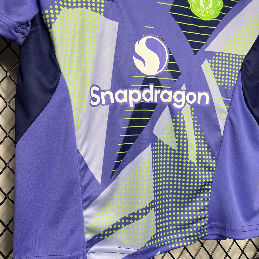 Manchester United 24-25 Purple Goalkeeper Kids Kit - Unitedfutballjersey