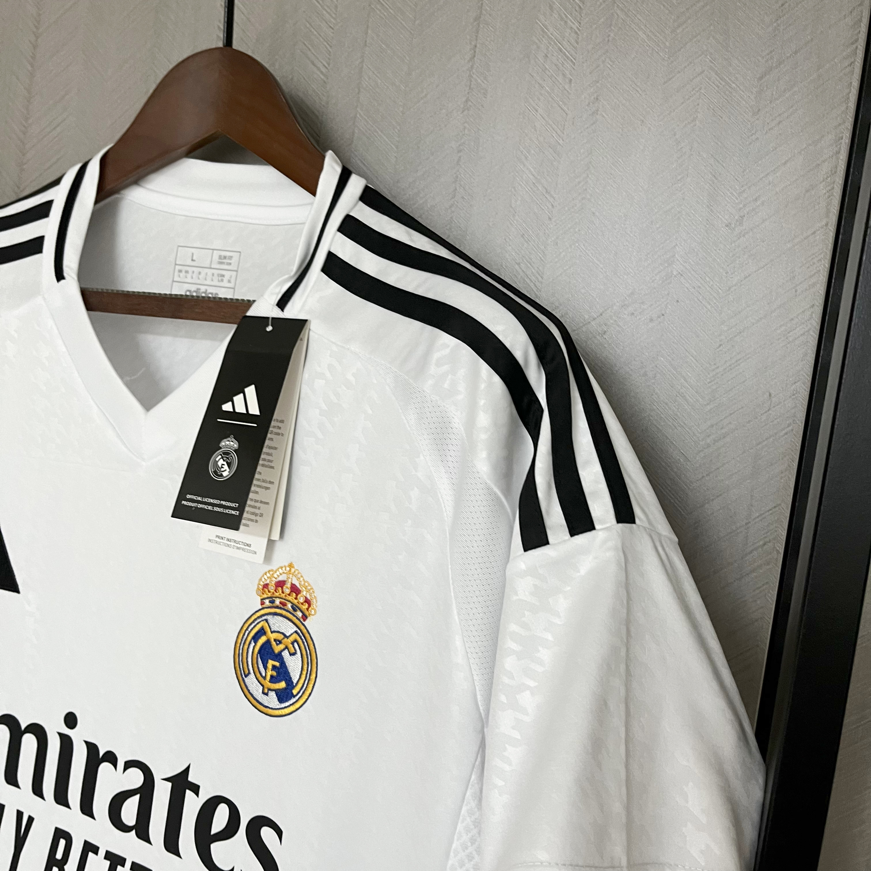 Real Madrid 24-25 Home Stadium Jersey - Fans Version - Unitedfutballjersey