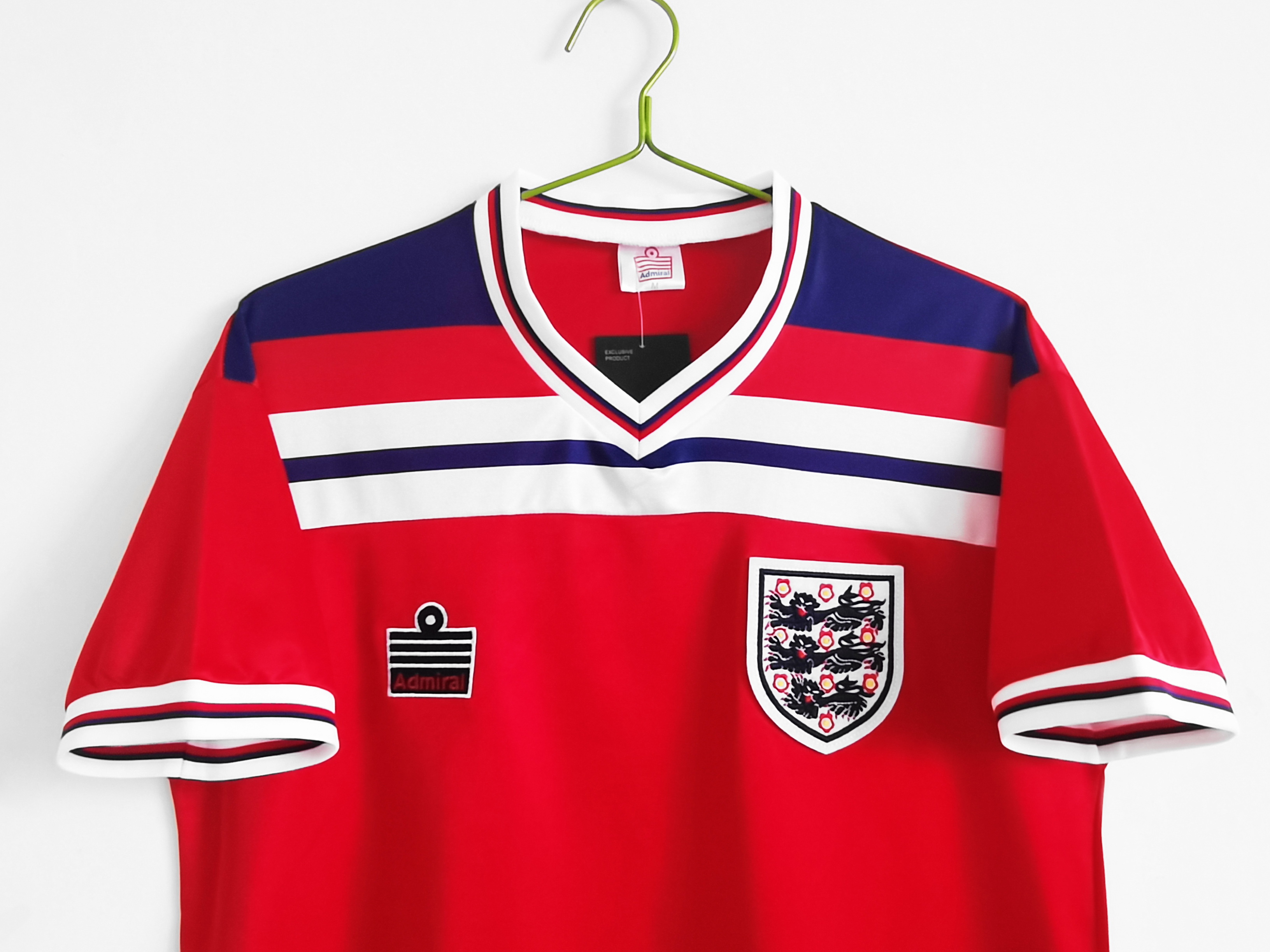 Retro England 1982 Away Stadium Jersey - Unitedfutballjersey