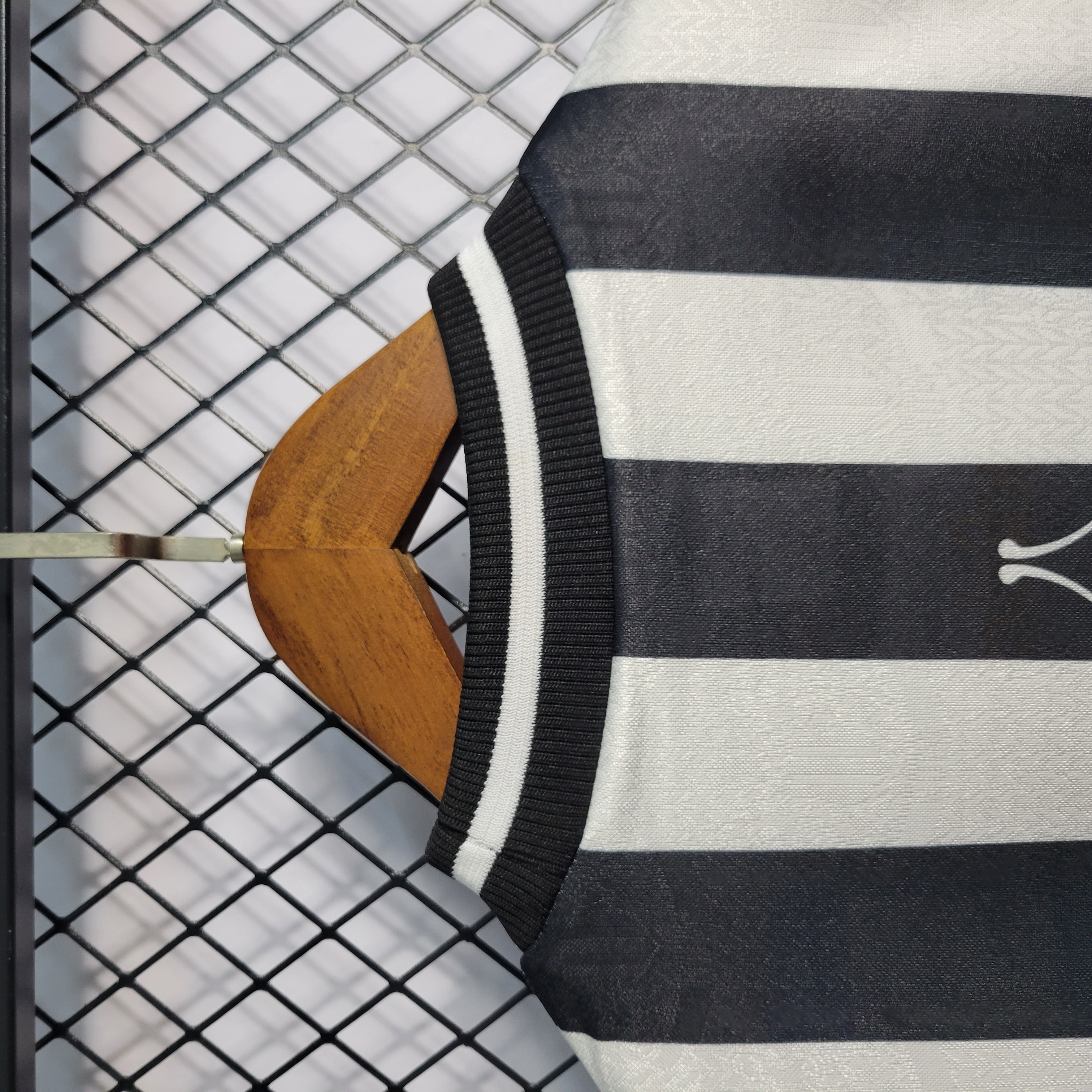 Retro Newcastle United 1995-97 Home Stadium Long Sleeve Jersey - Unitedfutballjersey