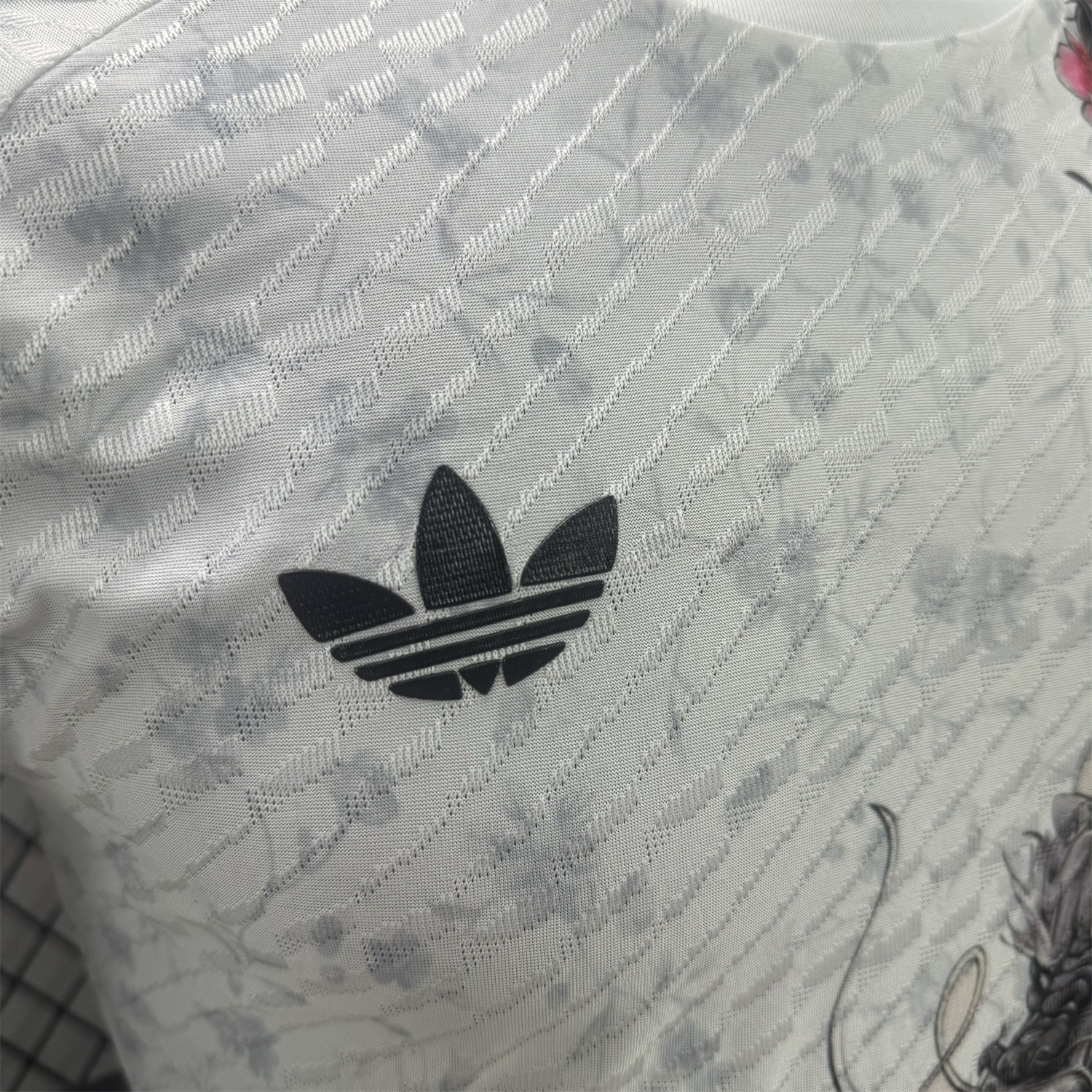 Japan 25-26 Black Dragon And Flowers White Special Jersey - Player Version - Unitedfutballjersey