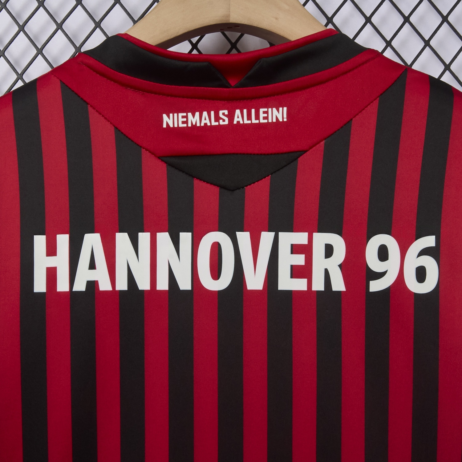 Hannover 96 25-26 Home Jersey - Fans Version - Unitedfutballjersey