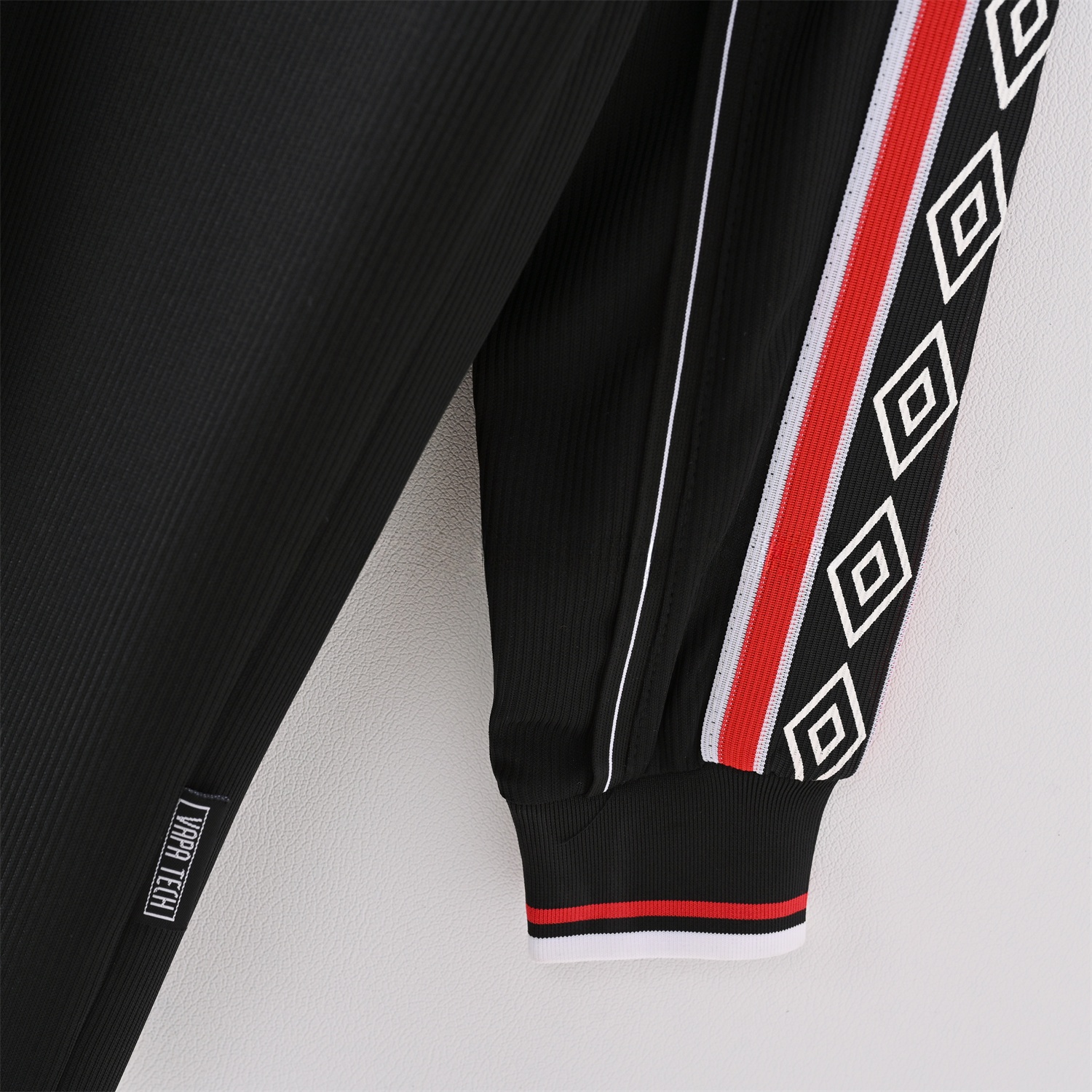 Manchester United Retro 1998-99 Black Long Sleeves Jersey - Unitedfutballjersey