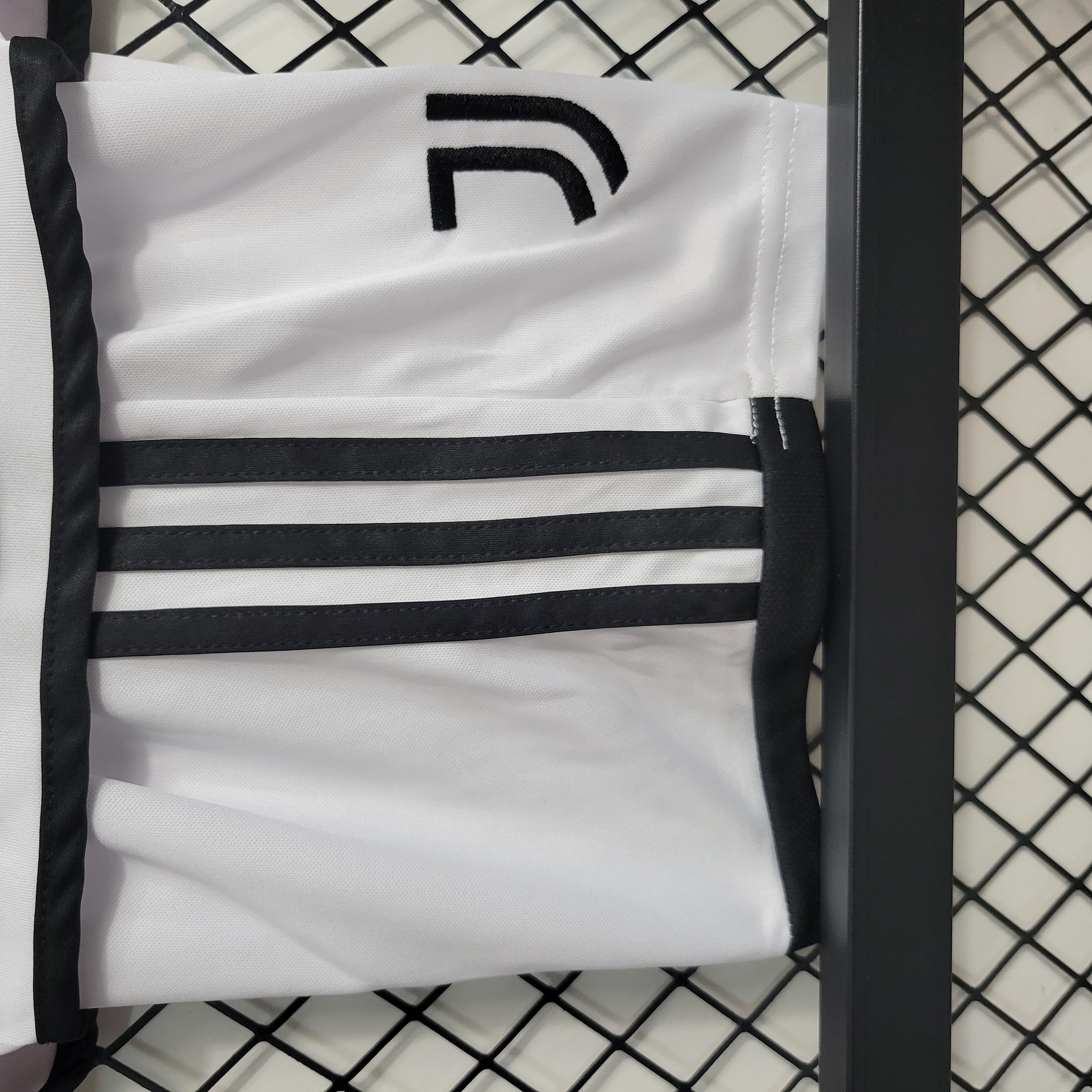 Juventus 23-24 Away Kids Kit - Unitedfutballjersey