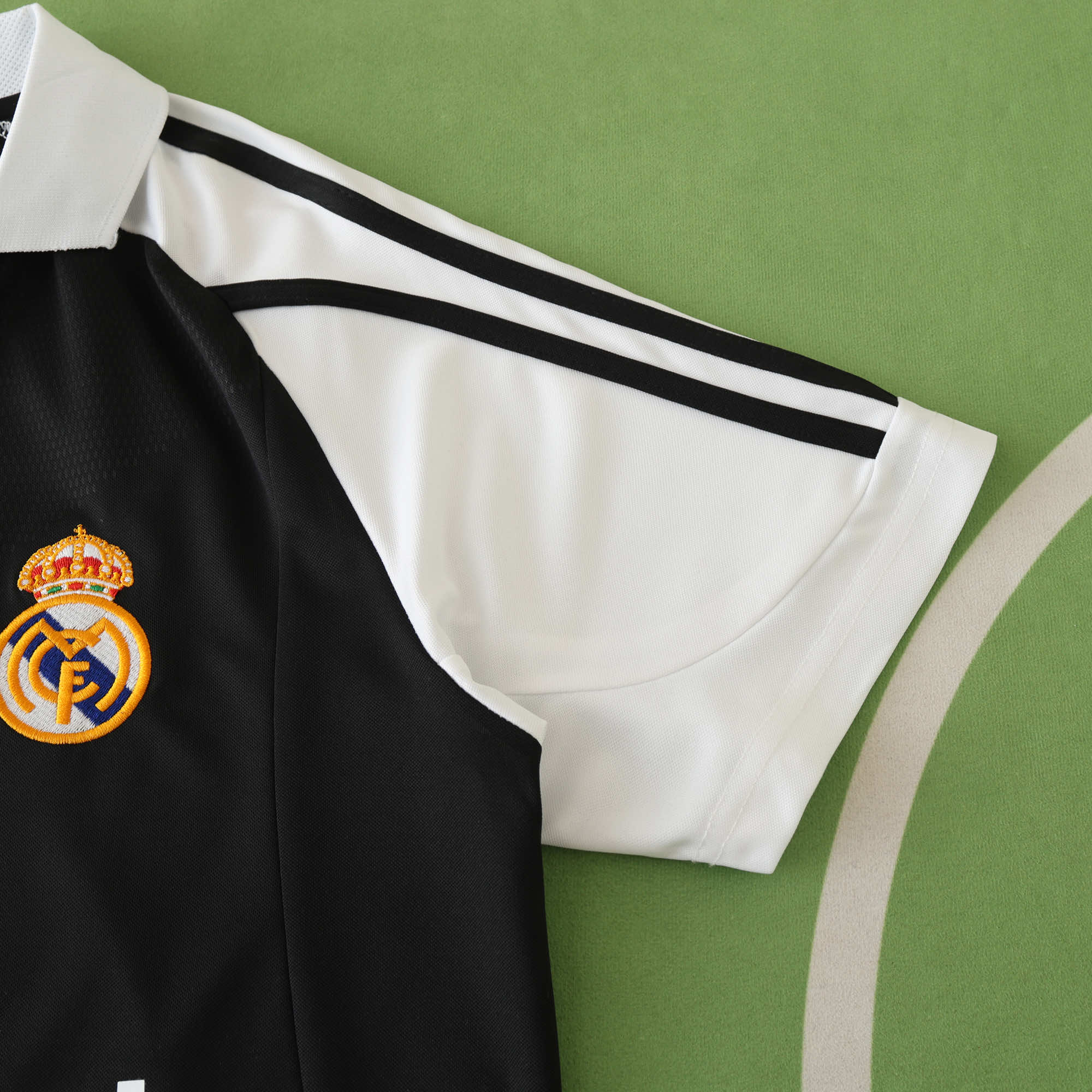 Retro Real Madrid 2001-02 Away Jersey - Unitedfutballjersey