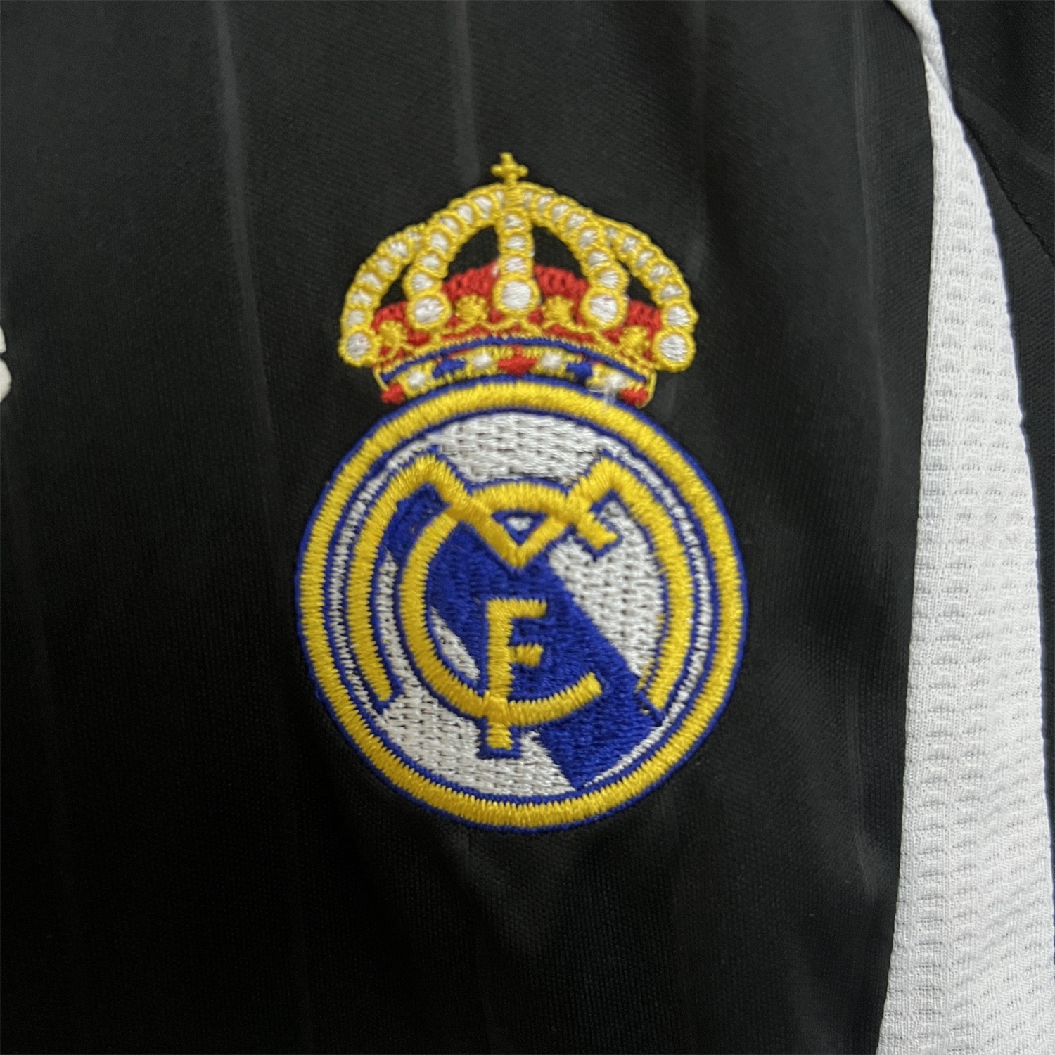 Retro Real Madrid 2006-07 Away Kids Kit - Unitedfutballjersey