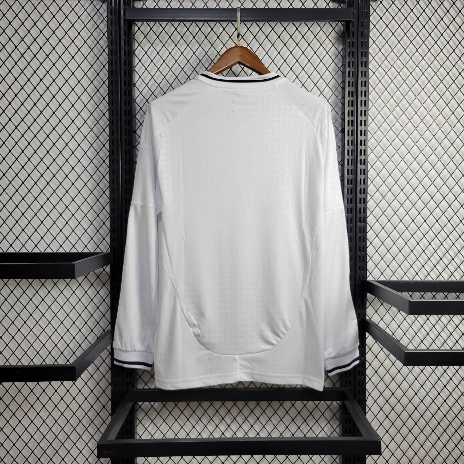 Real Madrid 24-25 Home Long Sleeve Jersey - Fans Version - Unitedfutballjersey