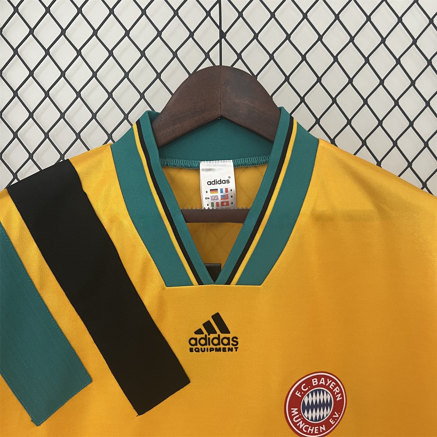 Retro Bayern Munich 1993-95 Away Jersey - Unitedfutballjersey