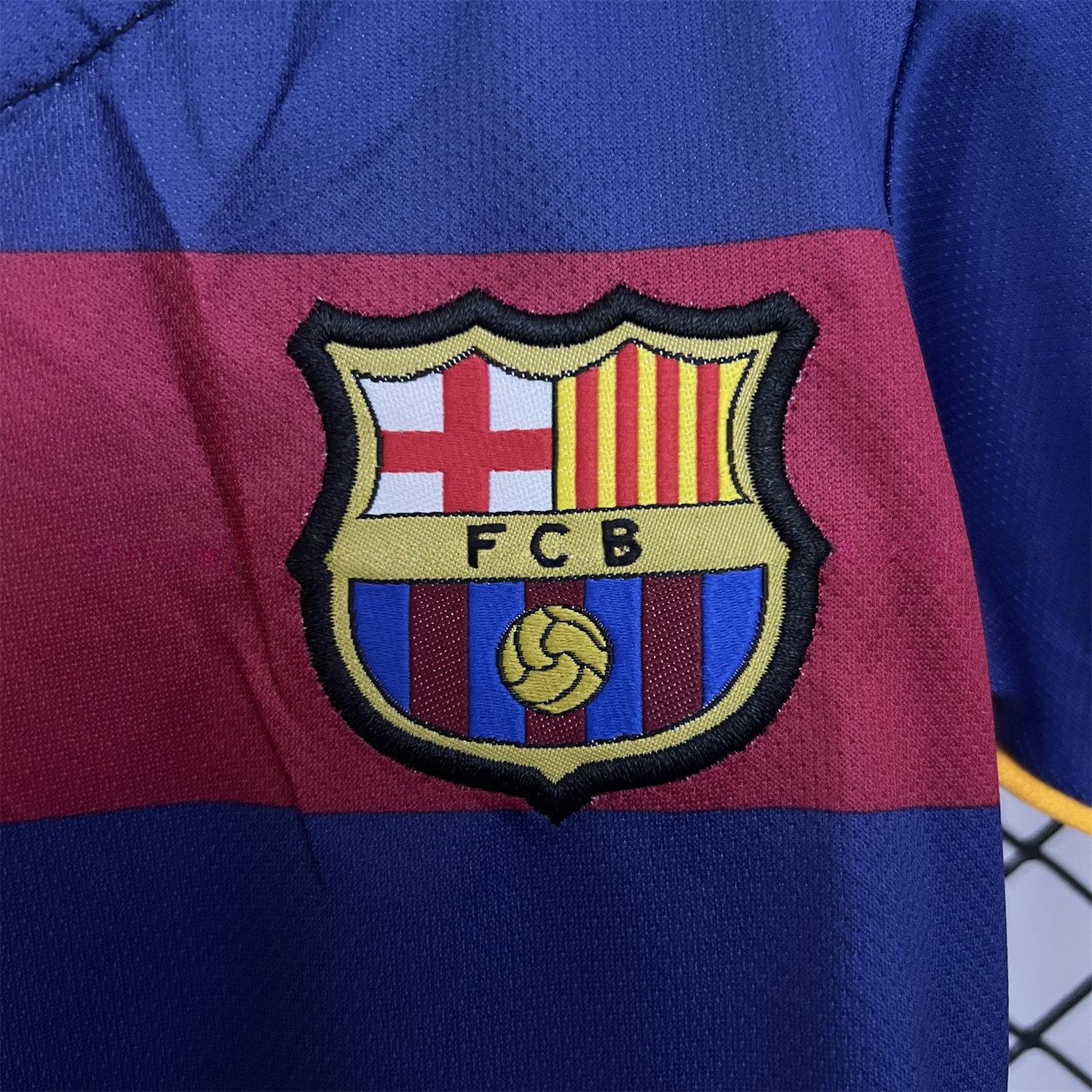 Retro Barcelona 2015-16 Home Kids Kit - Unitedfutballjersey