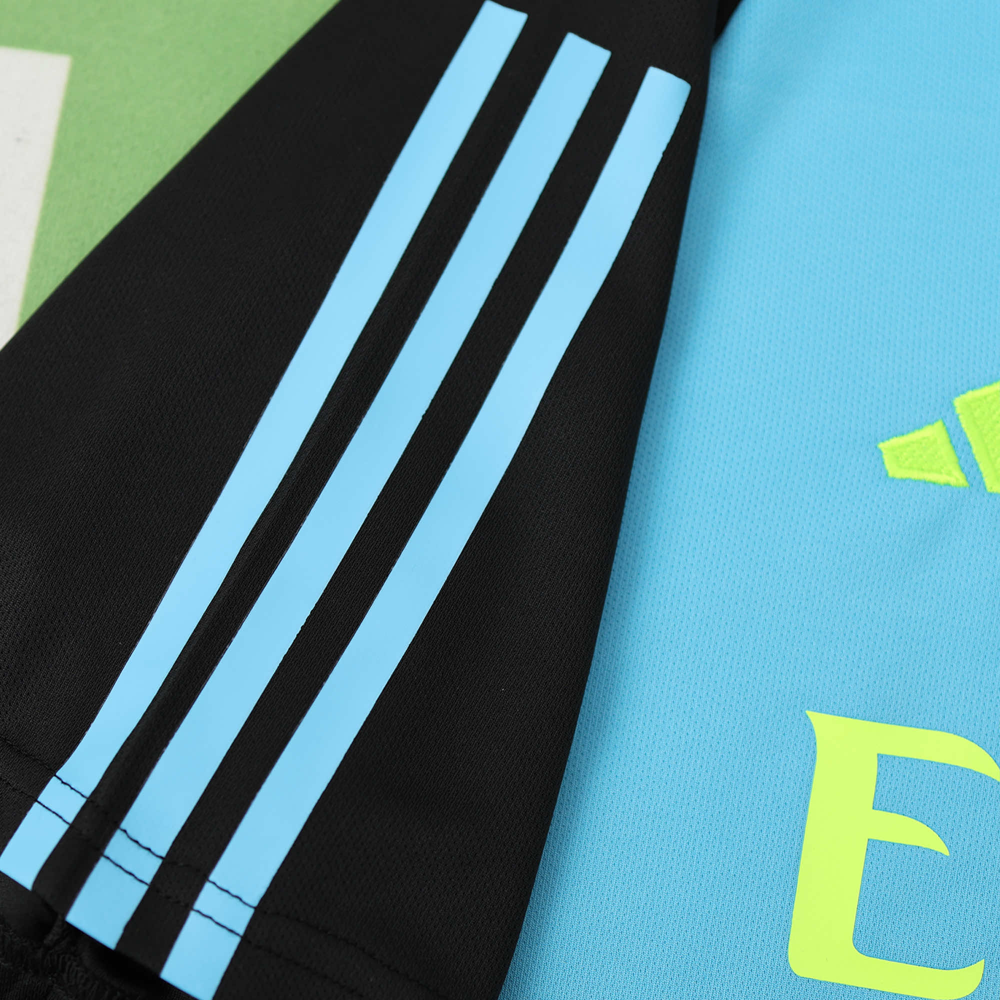 Arsenal 23-24 Blue Training Jersey - Fans Version - Unitedfutballjersey