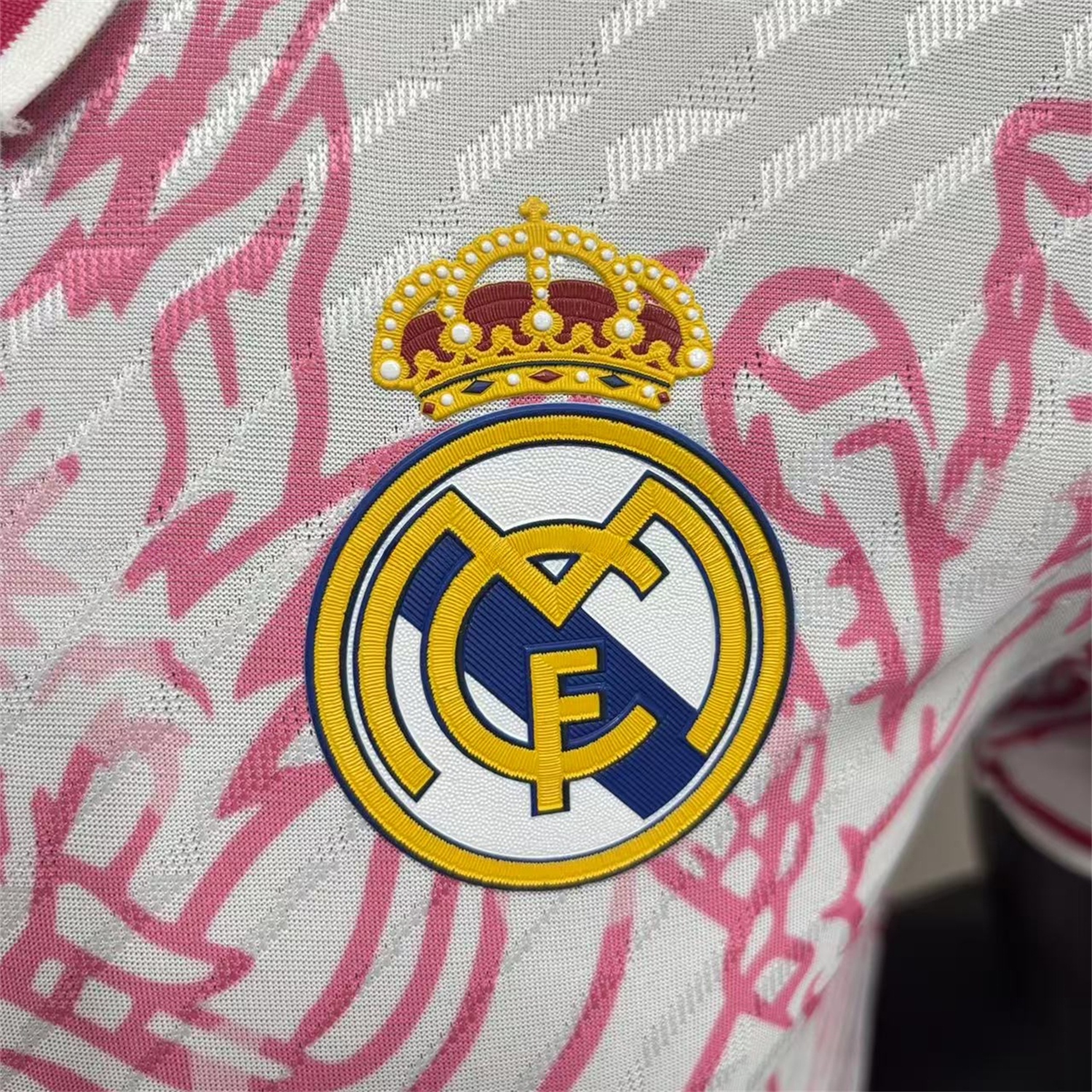 Real Madrid 25-26 Pink and White Dragon Pattern Jersey - Player Version - Unitedfutballjersey