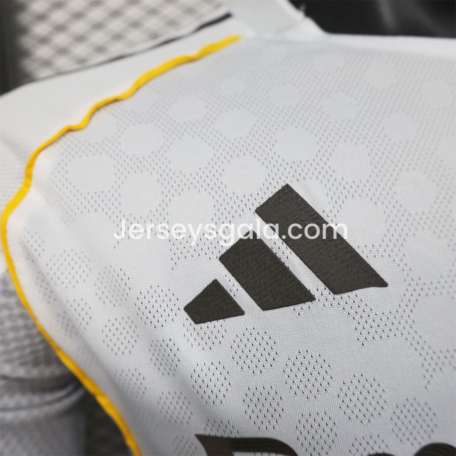 Real Madrid 25-26 Home Long Sleeves Jersey (Leaked Version) - Player Version - Unitedfutballjersey