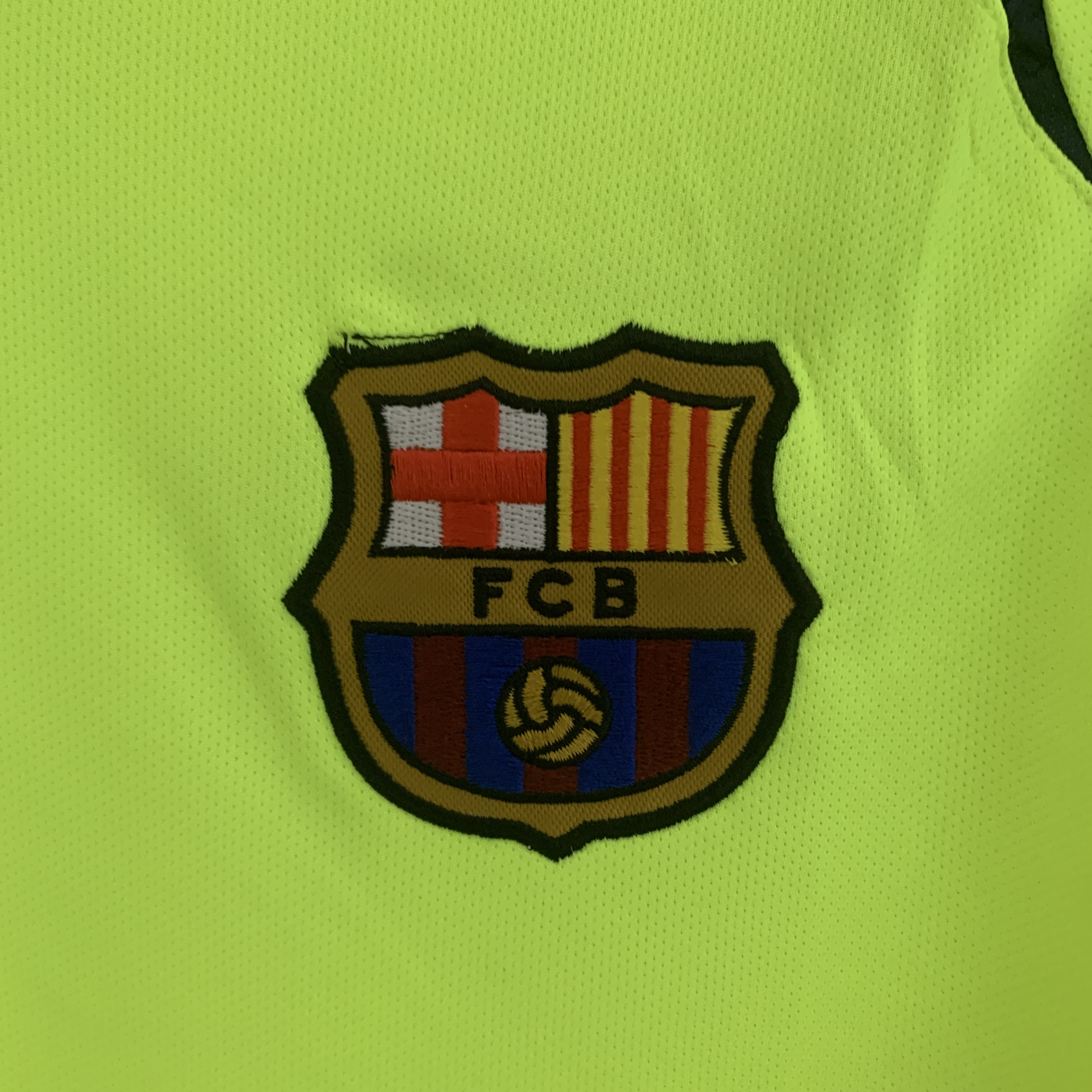 Retro Barcelona 05-06 Away Stadium Long Sleeve Jersey - Unitedfutballjersey