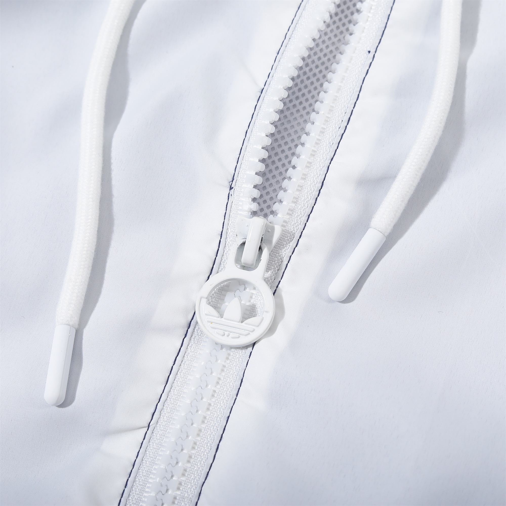 Real Madrid 24-25 White Hooded Windbreaker - Player Version - Unitedfutballjersey