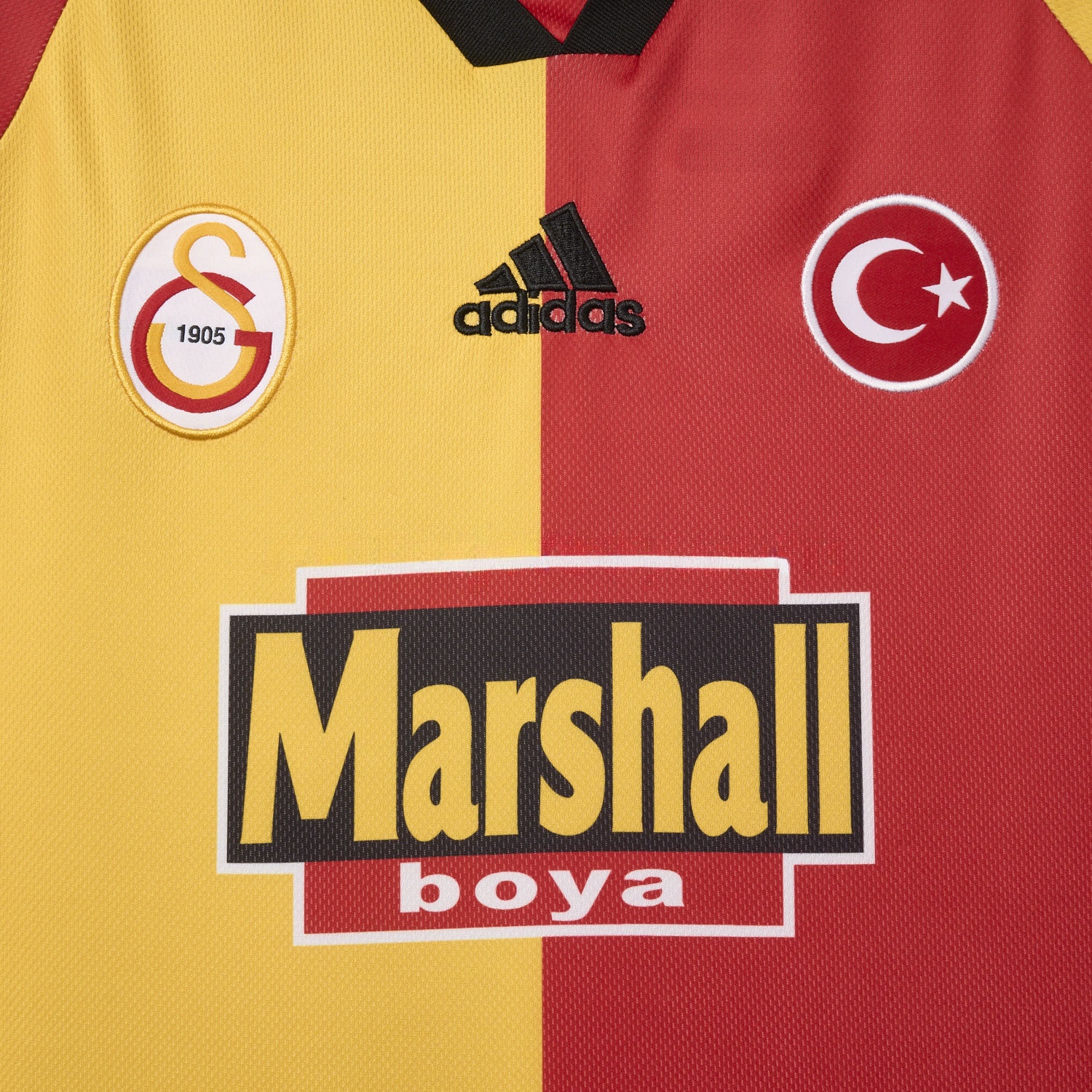Retro Galatasaray 1998-99 Home Jersey - Unitedfutballjersey