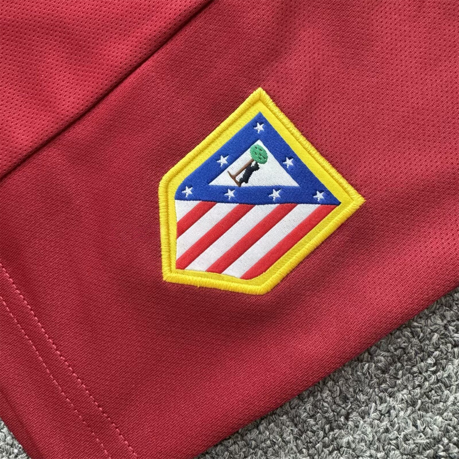 Retro Atletico Madrid 2004-05 Away S.p.i.d.e.r M.a.n Special Long Sleeves Kids Kit - Unitedfutballjersey