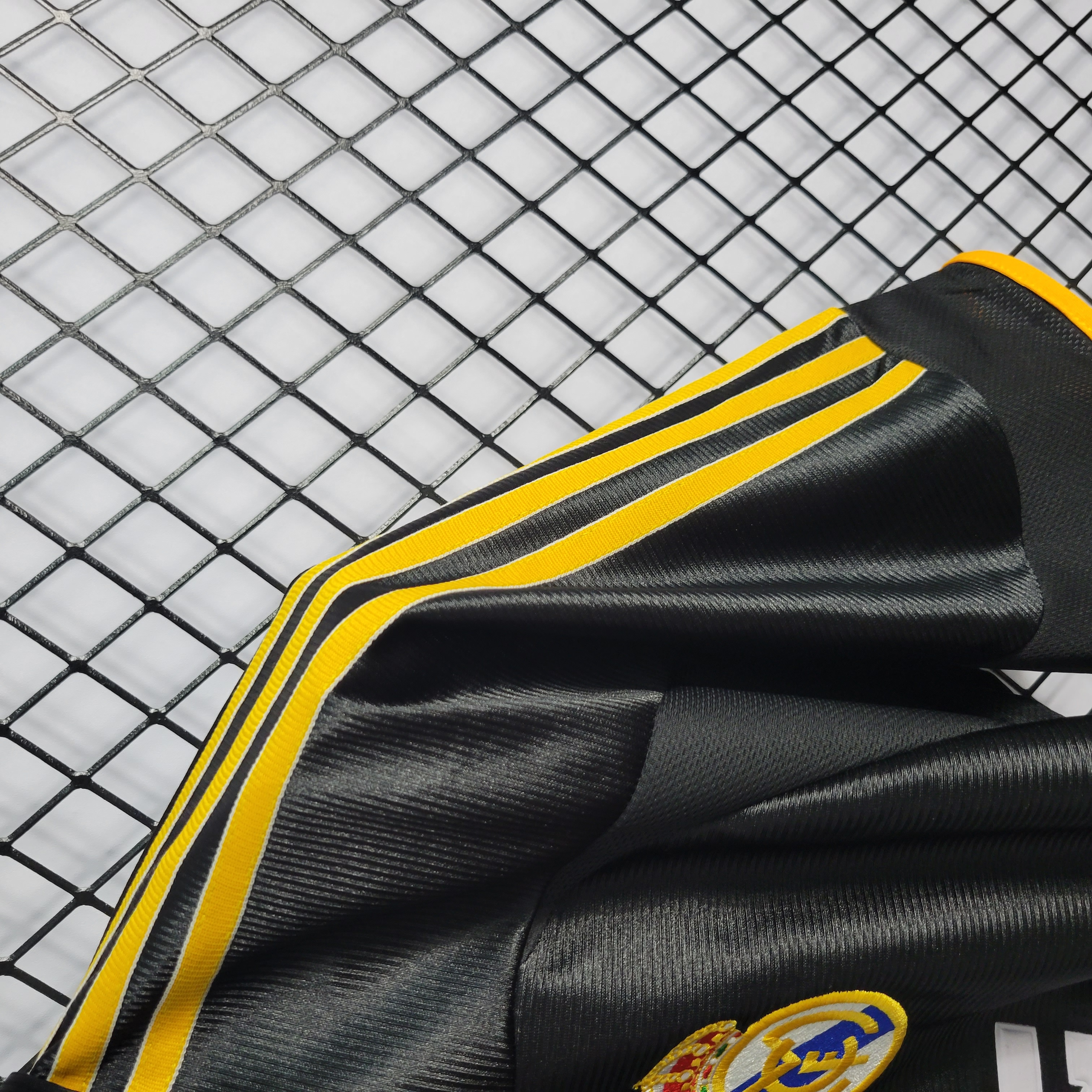 Retro Real Madrid 1999-01 Third Jersey - Unitedfutballjersey