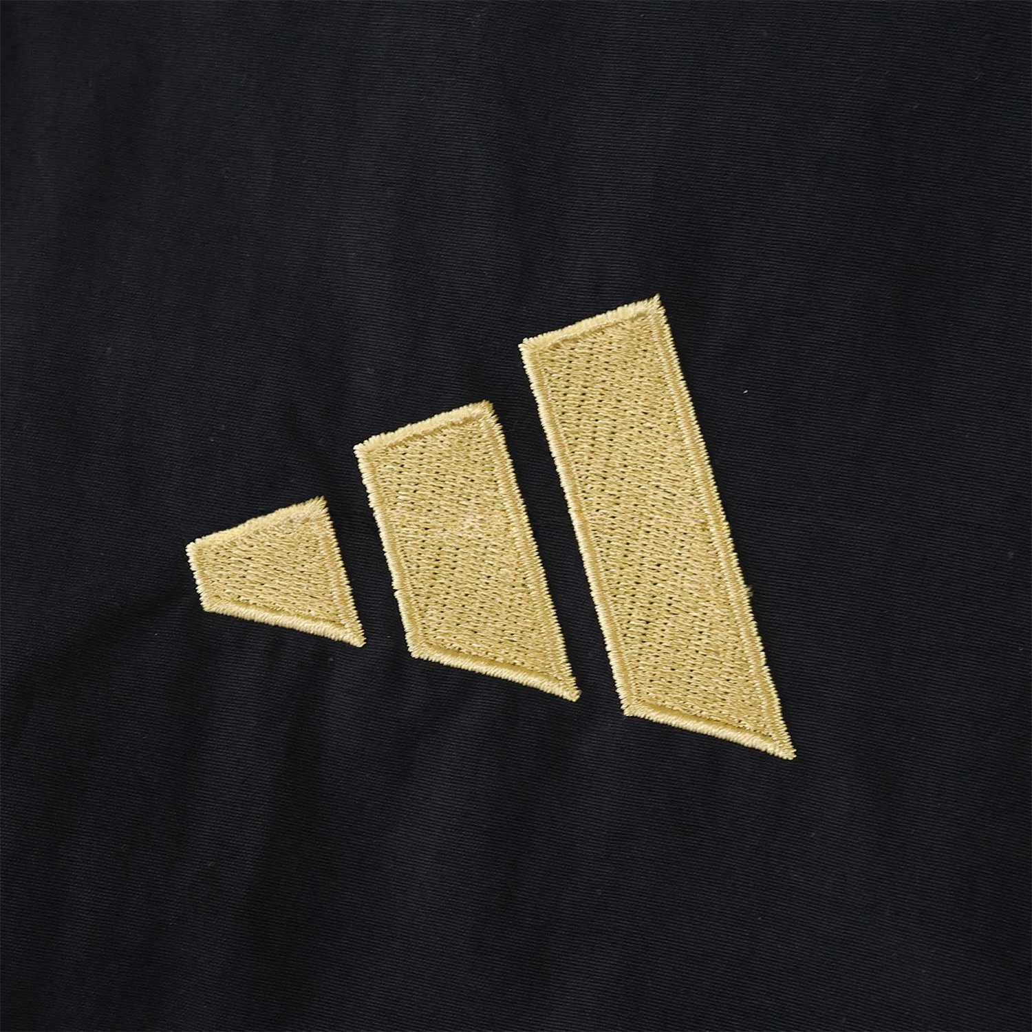 Liver.pool 25-26 Throwback Windbreaker Jacket - Black - Unitedfutballjersey