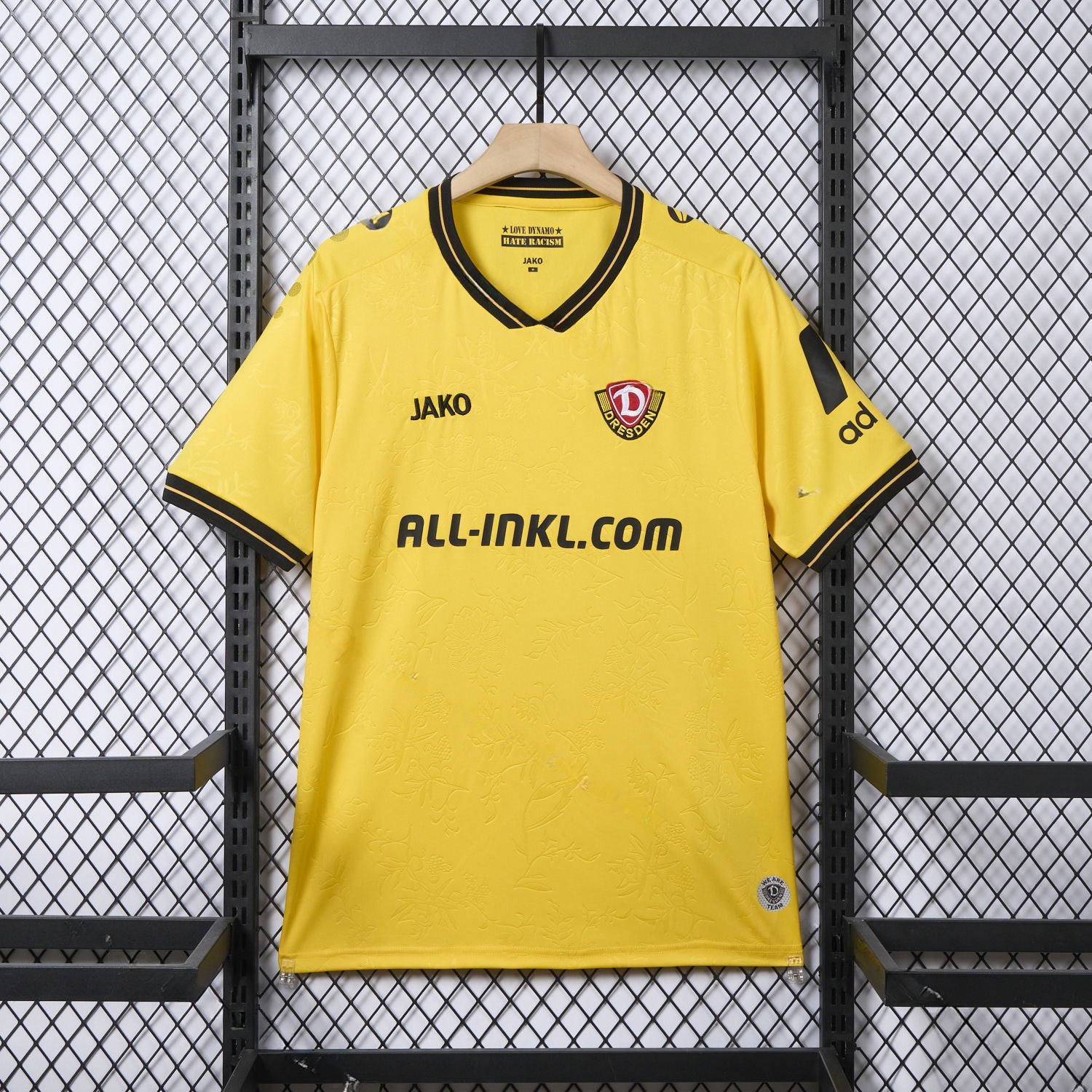 Dynamo Dresden 25-26 Home Jersey - Fans Version - Unitedfutballjersey