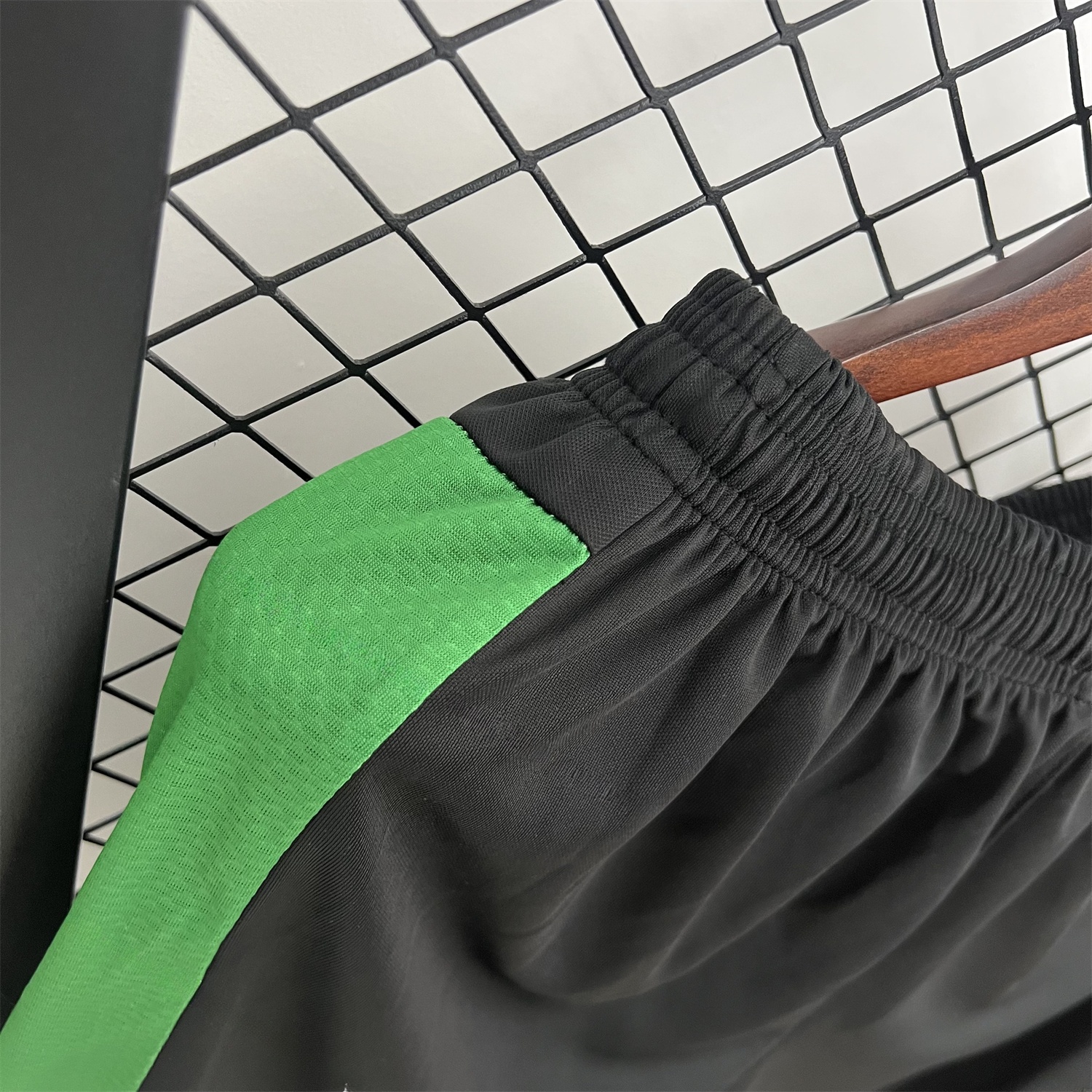 Real Betis 25-26 Home Shorts - Fans Version - Unitedfutballjersey