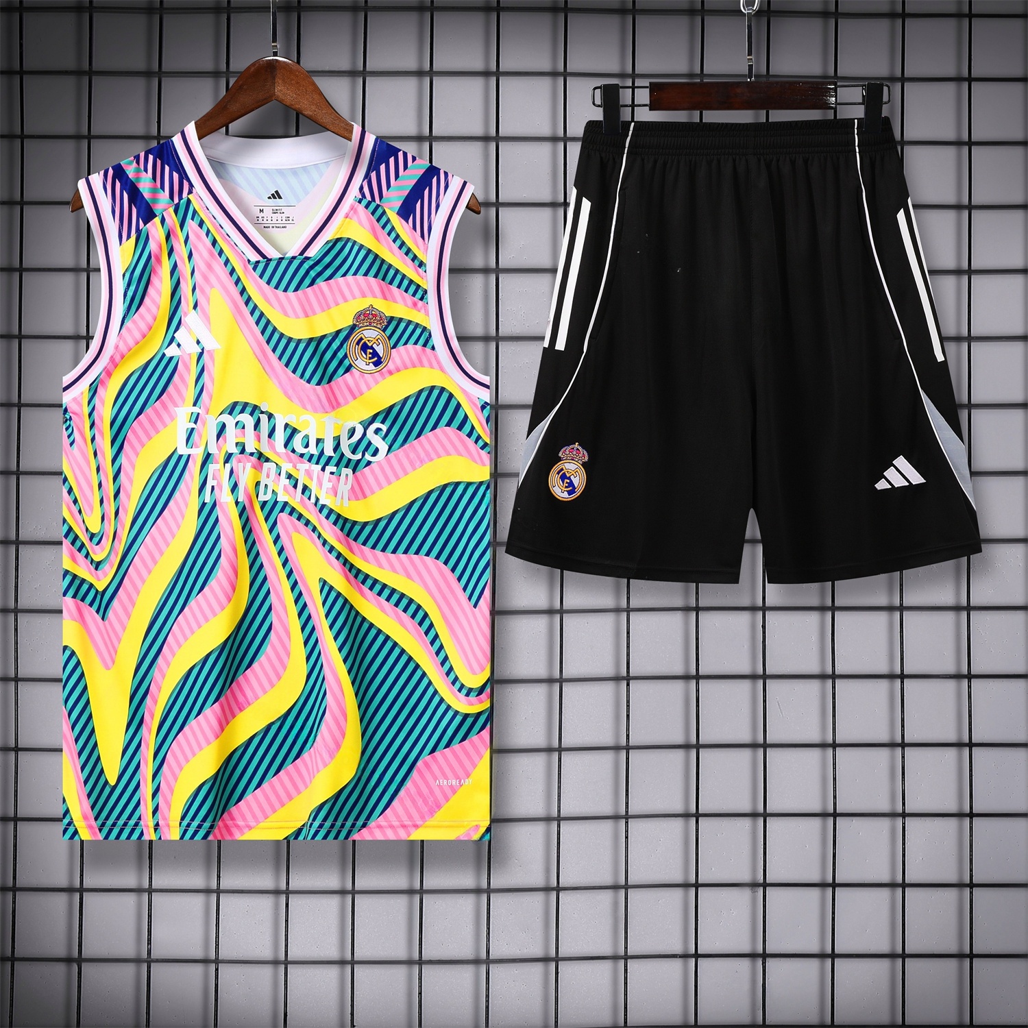 Real Madrid 25-26 Vest Training Set - Colorful Vest & Black Shorts - Unitedfutballjersey