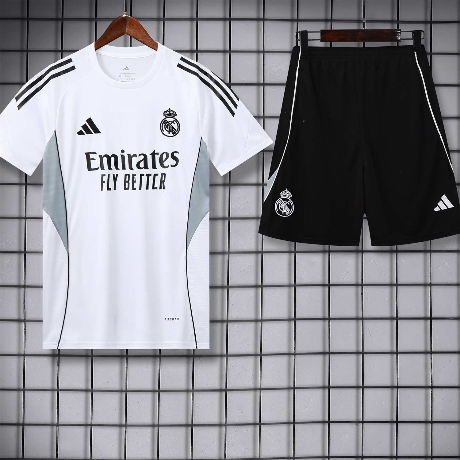 Real Madrid 25-26 Short-Sleeve Training Set - Grey And White Top & Black Shorts - Unitedfutballjersey