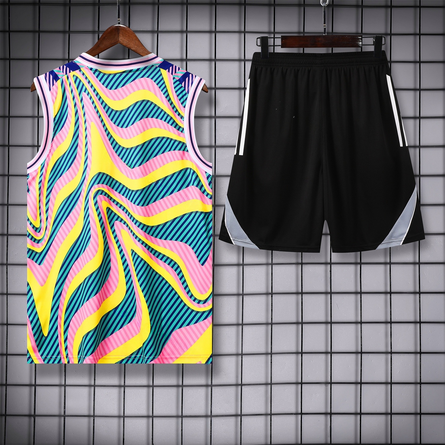 Real Madrid 25-26 Vest Training Set - Colorful Vest & Black Shorts - Unitedfutballjersey