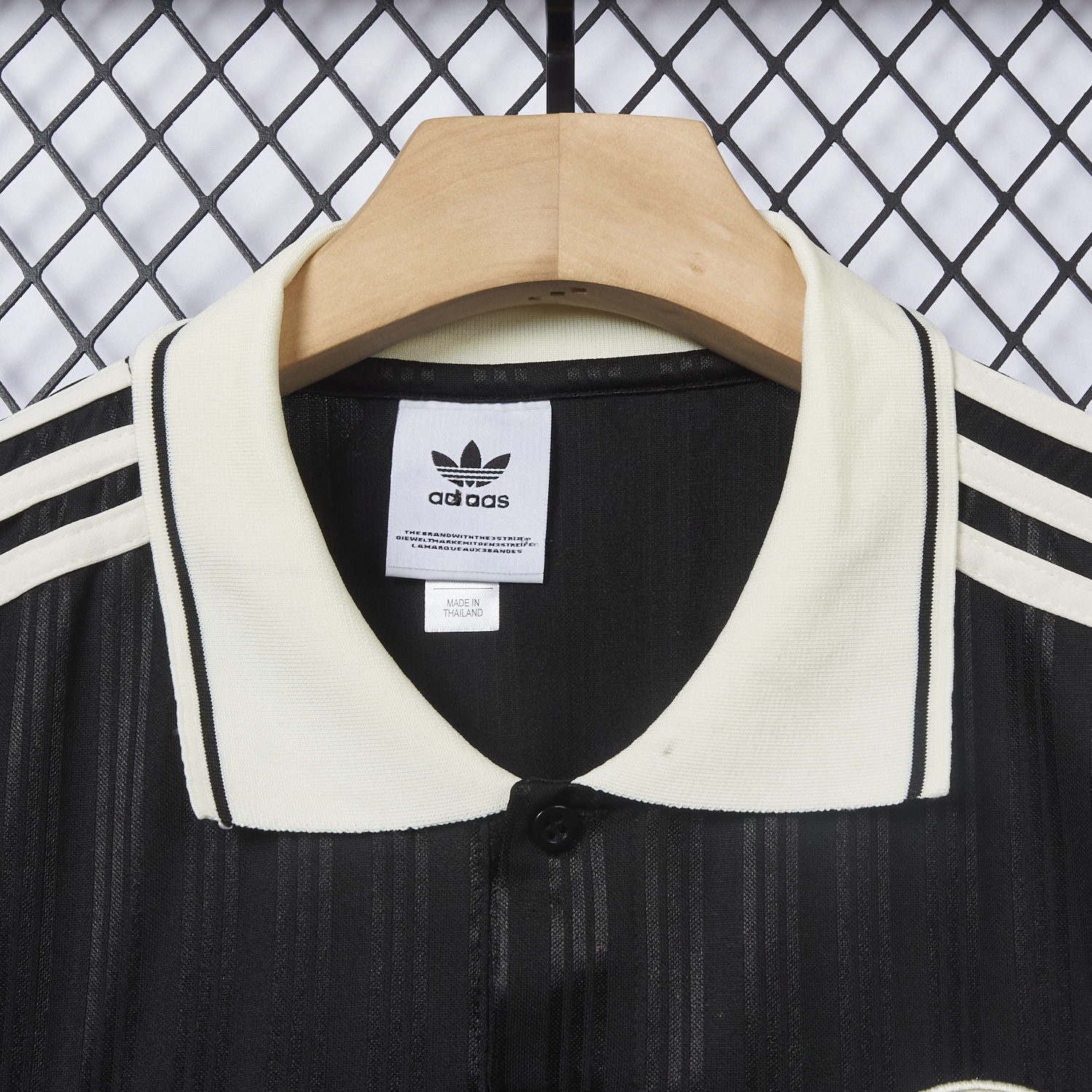 Bohemian 25-26 Oasis Originals Tour Black Jersey With Number 25 - Fans Version - Unitedfutballjersey