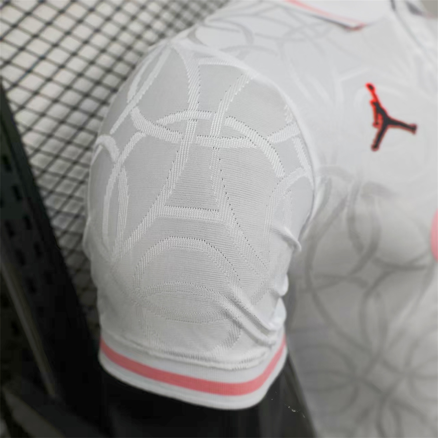 Paris Saint-Germain PSG 25-26 White And Pink Pre-Match Training Jersey - Player Version - Unitedfutballjersey