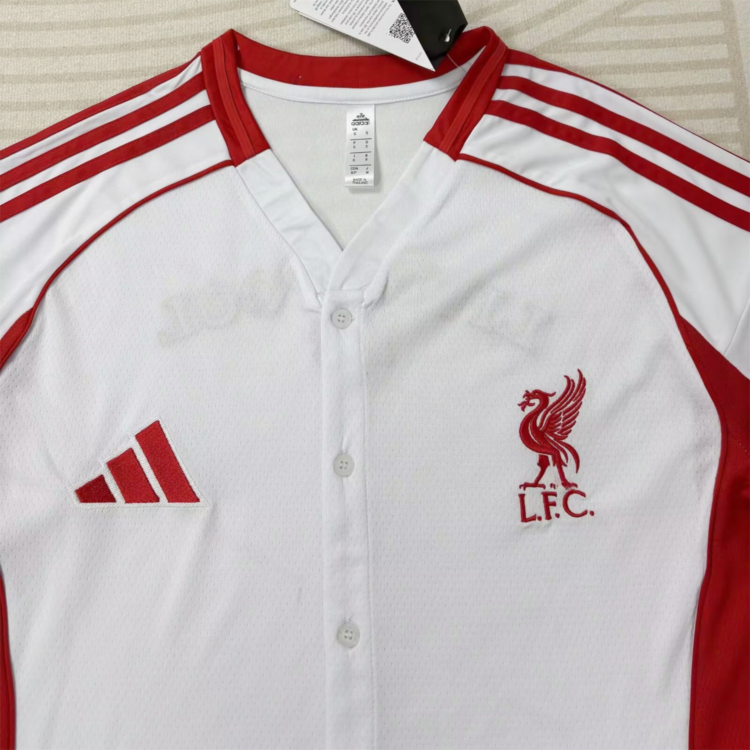 Liver.pool 25-26 White Baseball Jersey - Unitedfutballjersey