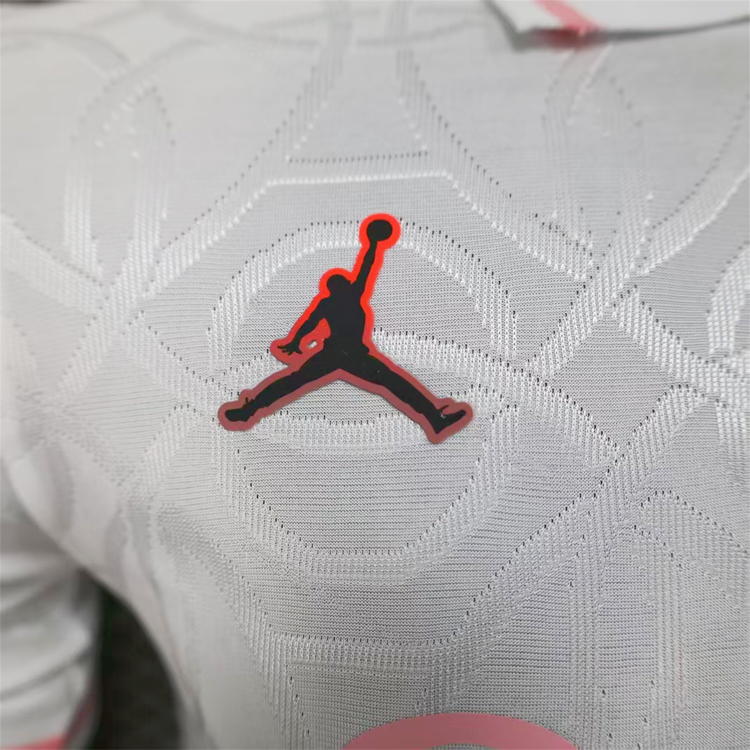 Paris Saint-Germain PSG 25-26 White And Pink Pre-Match Training Jersey - Player Version - Unitedfutballjersey