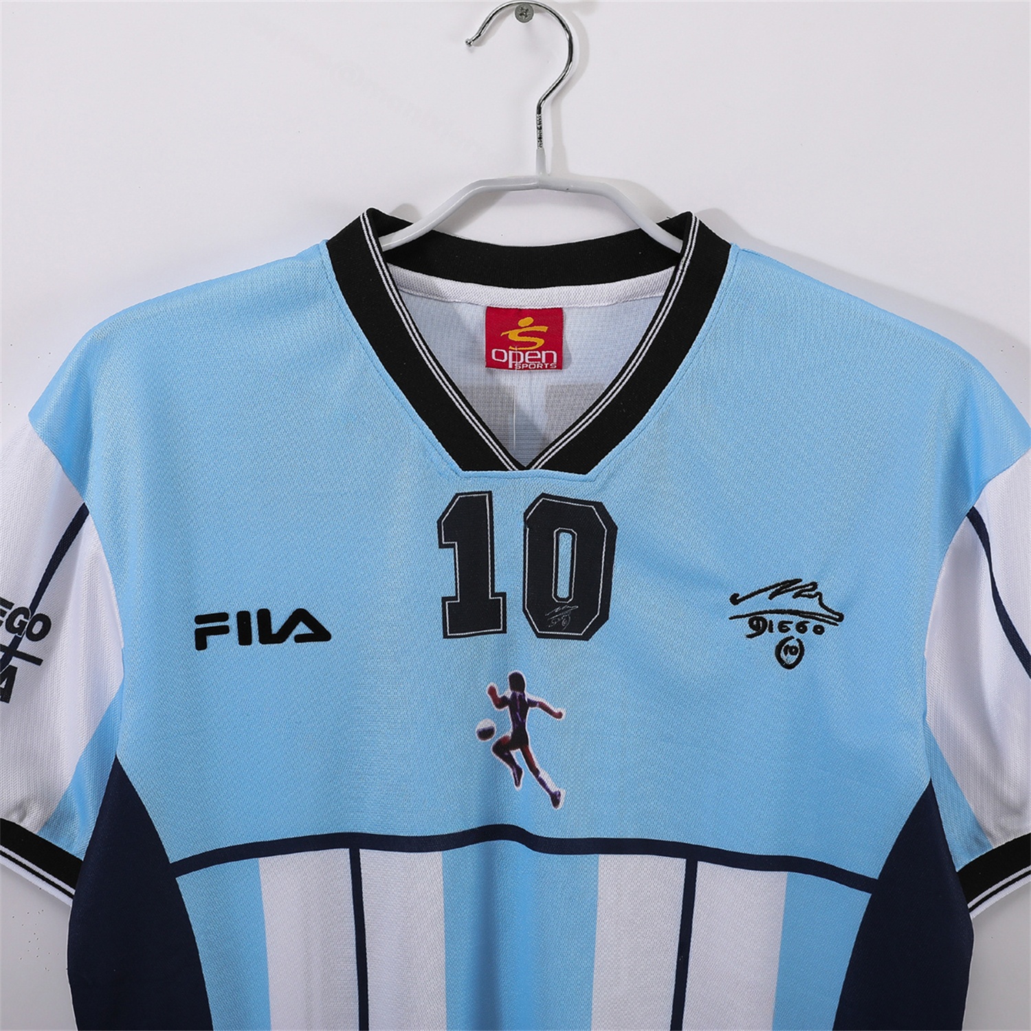 Retro Argentina 2001 Home Maradona Commemorative Jersey - Unitedfutballjersey
