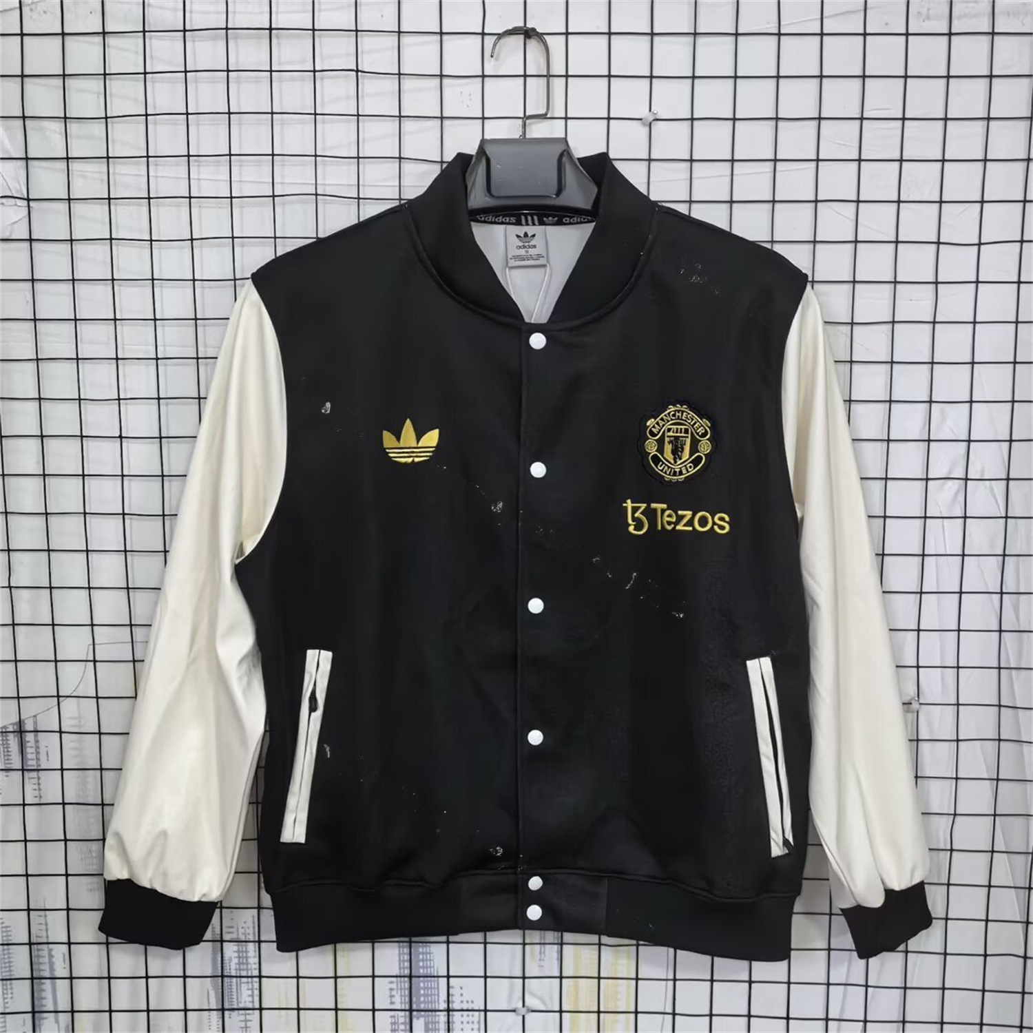 Manchester United 25-26 Windbreaker Jacket - White And Black - Unitedfutballjersey