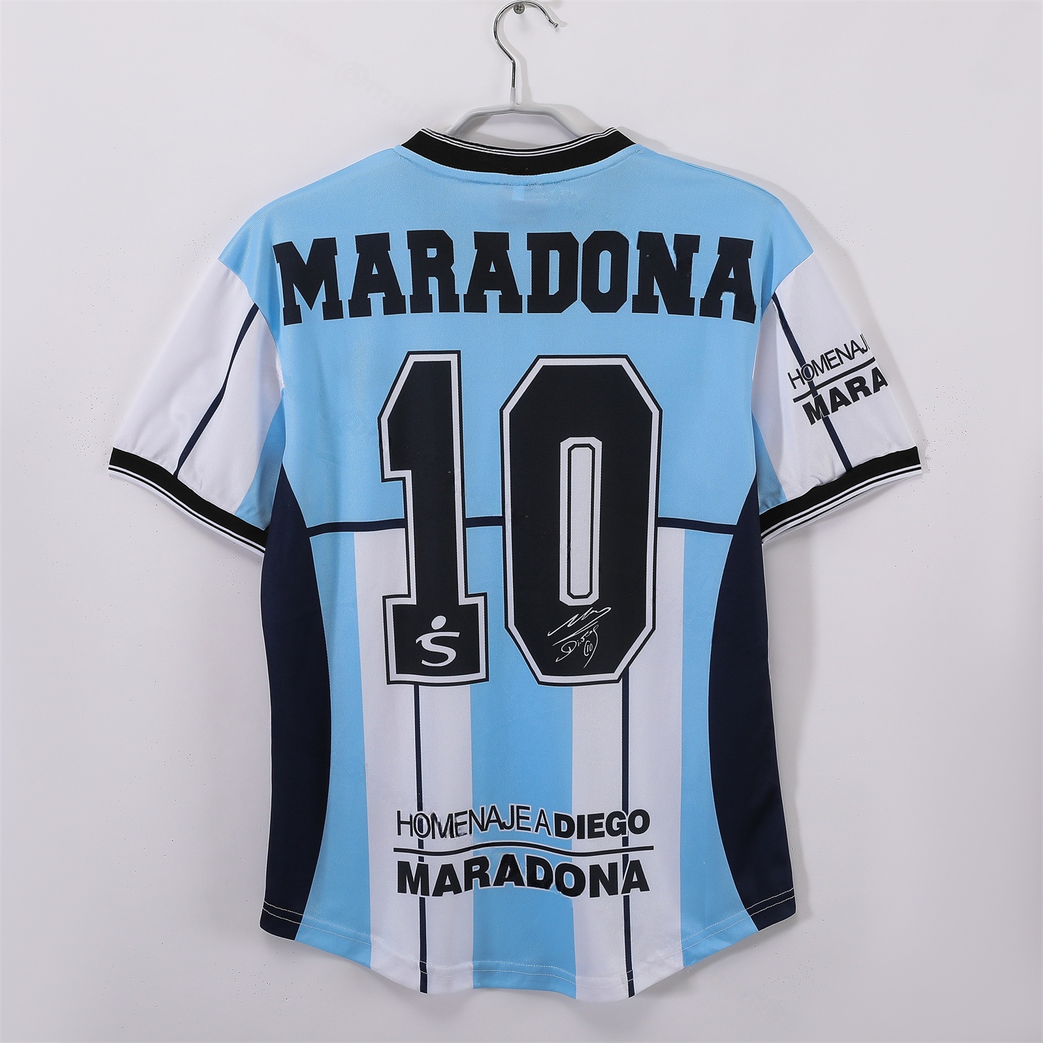 Retro Argentina 2001 Home Maradona Commemorative Jersey - Unitedfutballjersey
