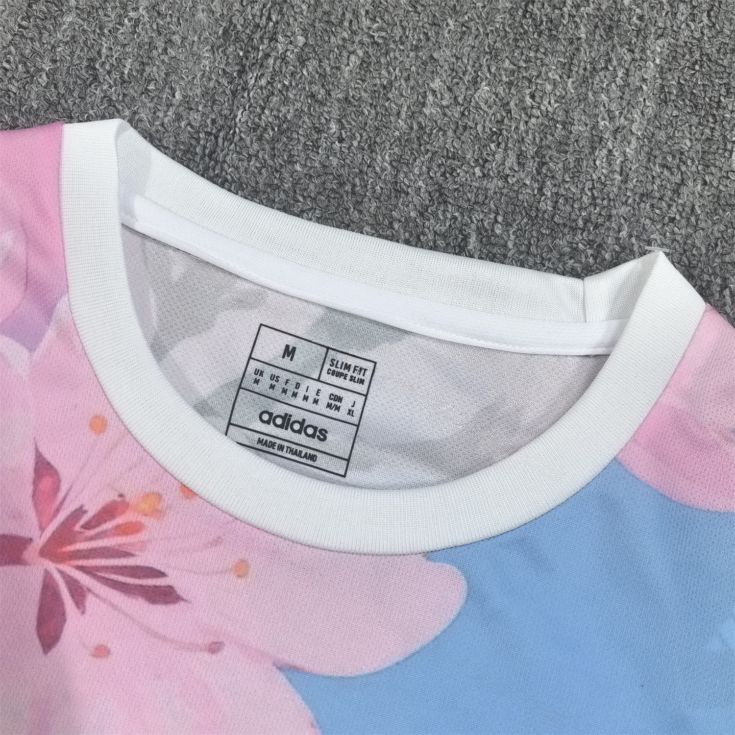 Japan 25-26 Son Goku Super Saiyan Black Jersey - Fans Version - Unitedfutballjersey