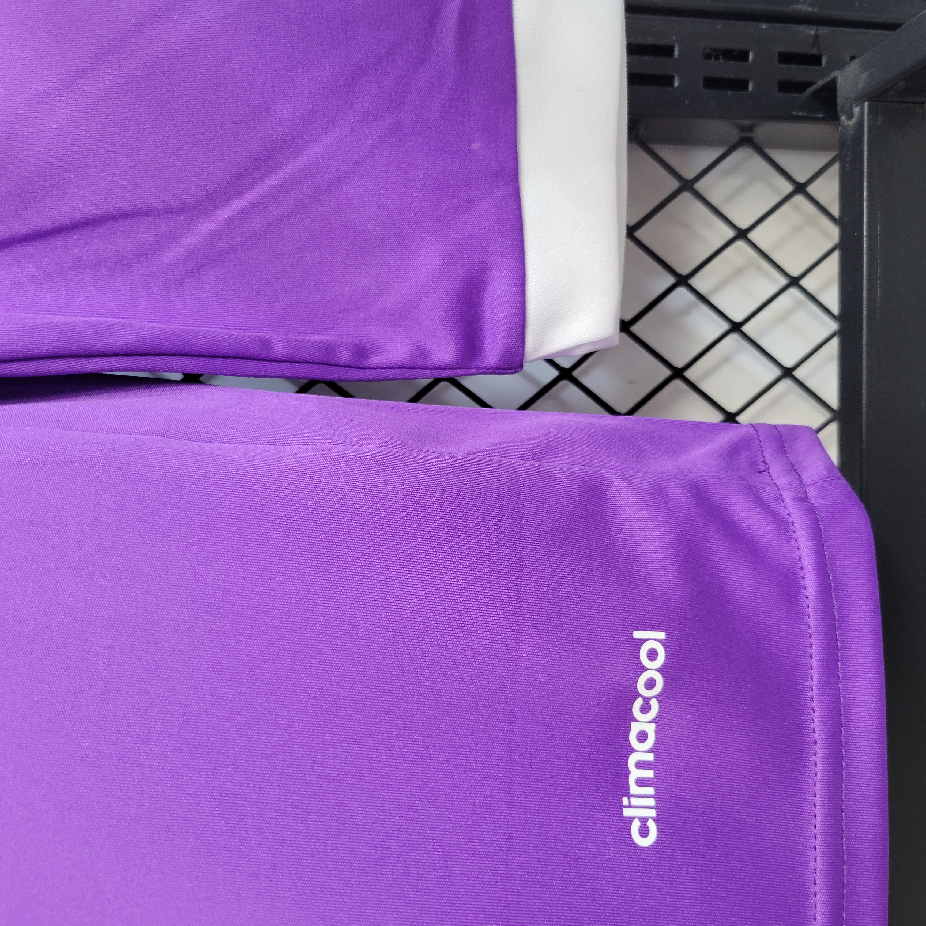 Retro Real Madrid 16-17 Away Long Sleeve Jersey - Champions League Final Version - Unitedfutballjersey