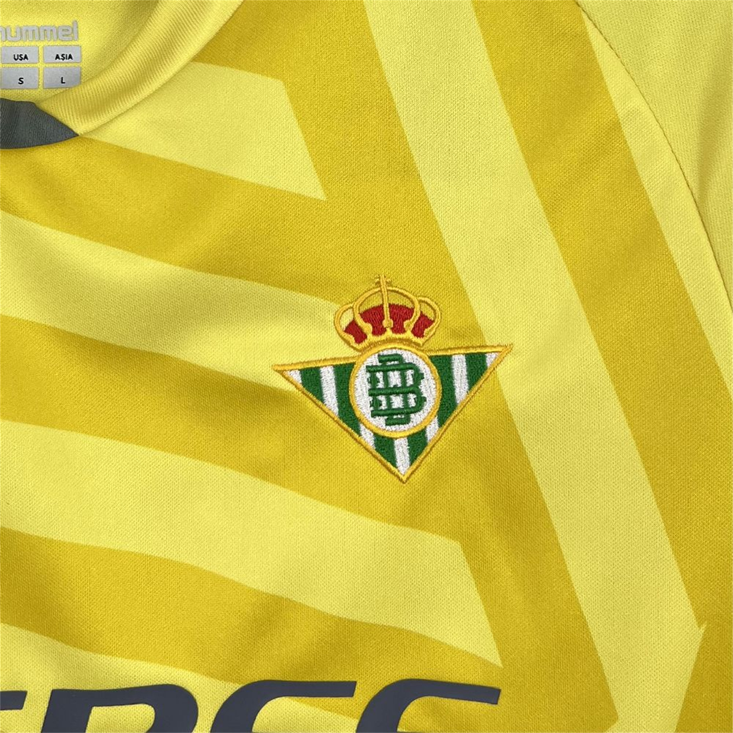 Real Betis 25-26 Yellow Goalkeeper Jersey - Fans Version - Unitedfutballjersey