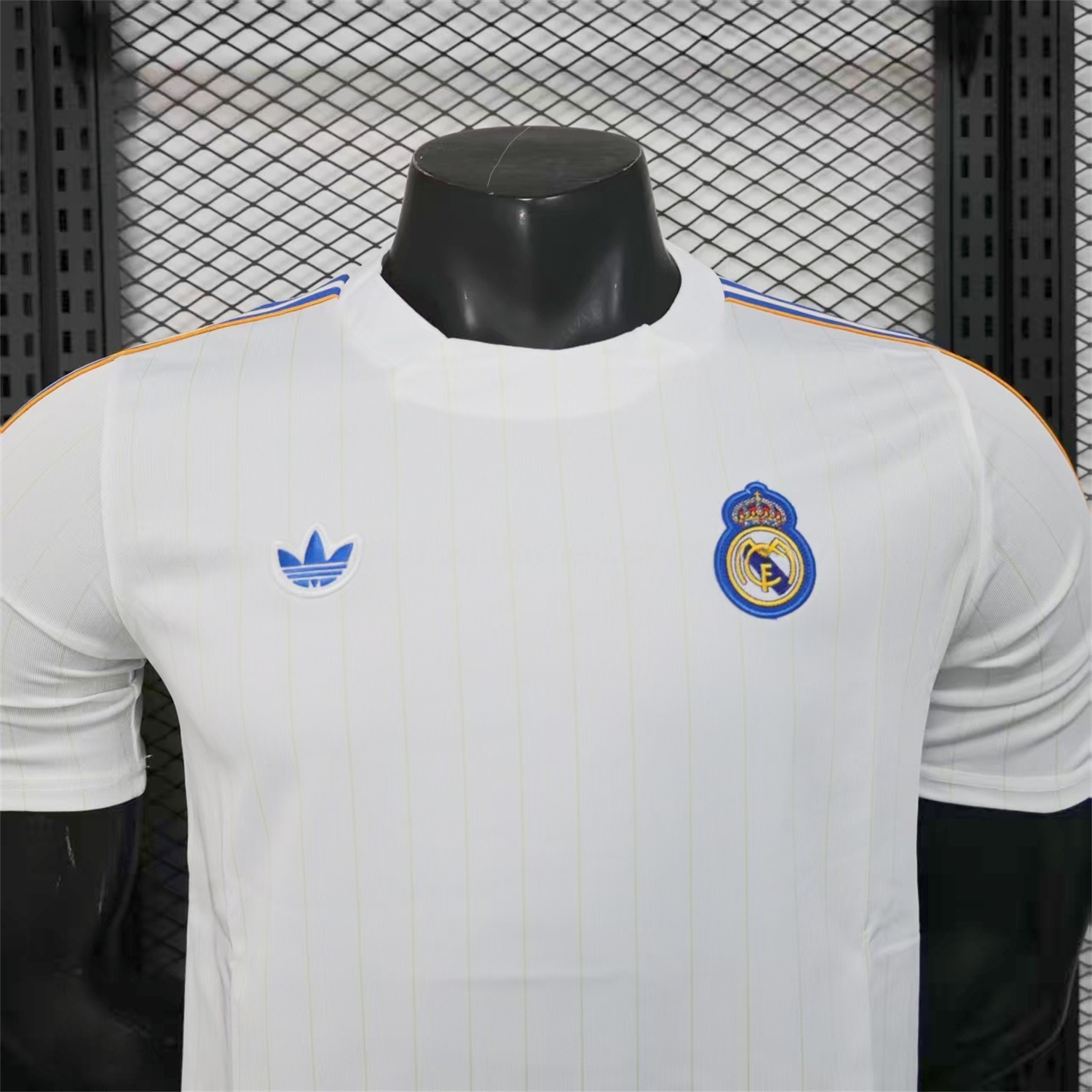 Real Madrid 25-26 Trefoil Blue Lines White Travel Jersey - Player Version - Unitedfutballjersey