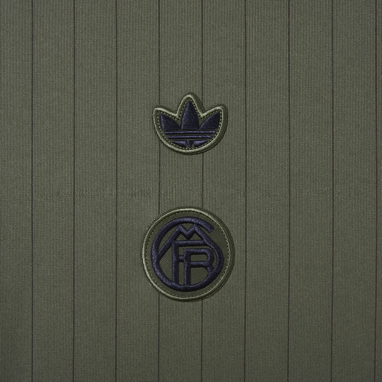 Bayern Munich 25-26 Trefoil Green Travel Jersey - Player Version - Unitedfutballjersey