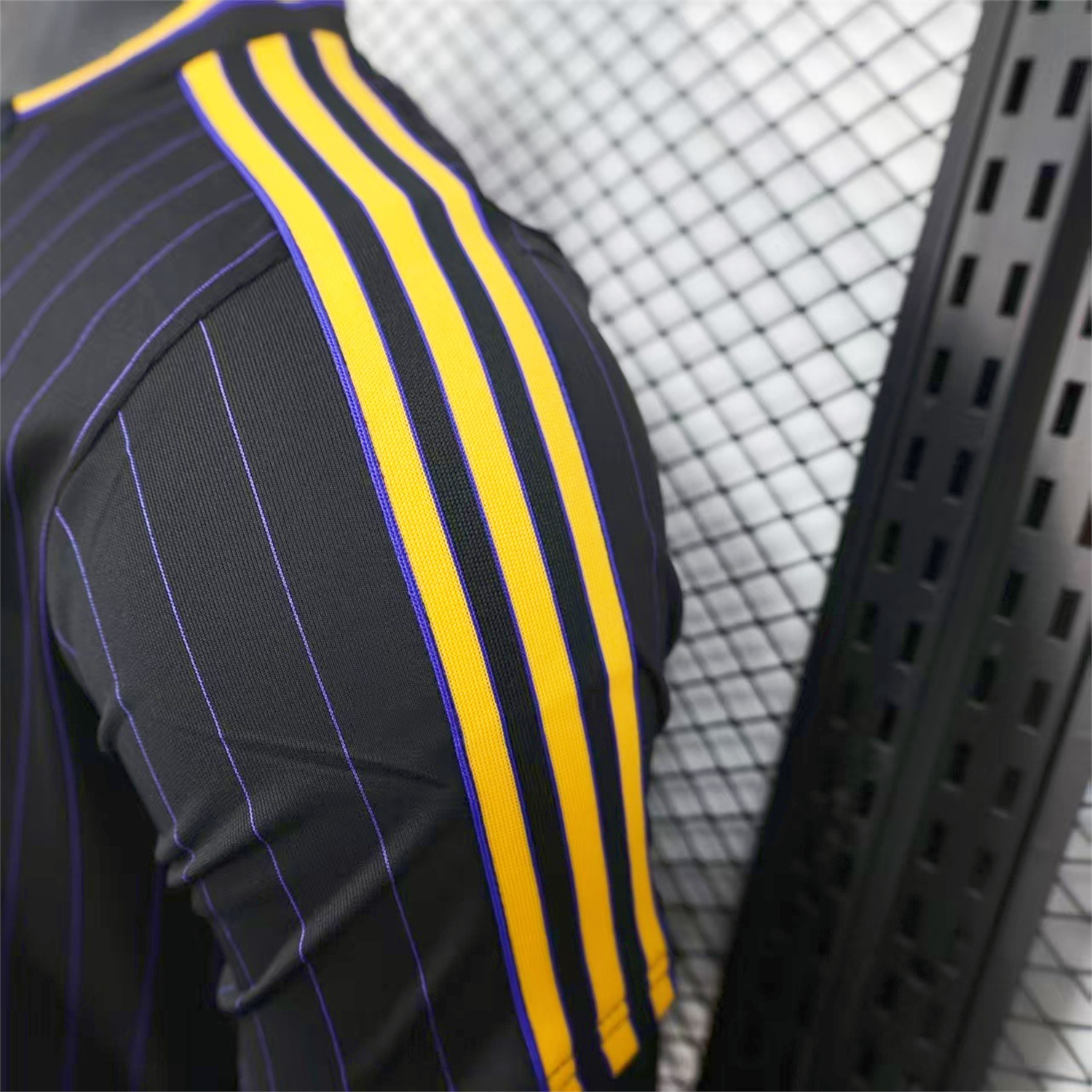 Manchester United 25-26 Trefoil Purple Lines Black Travel Jersey - Player Version - Unitedfutballjersey