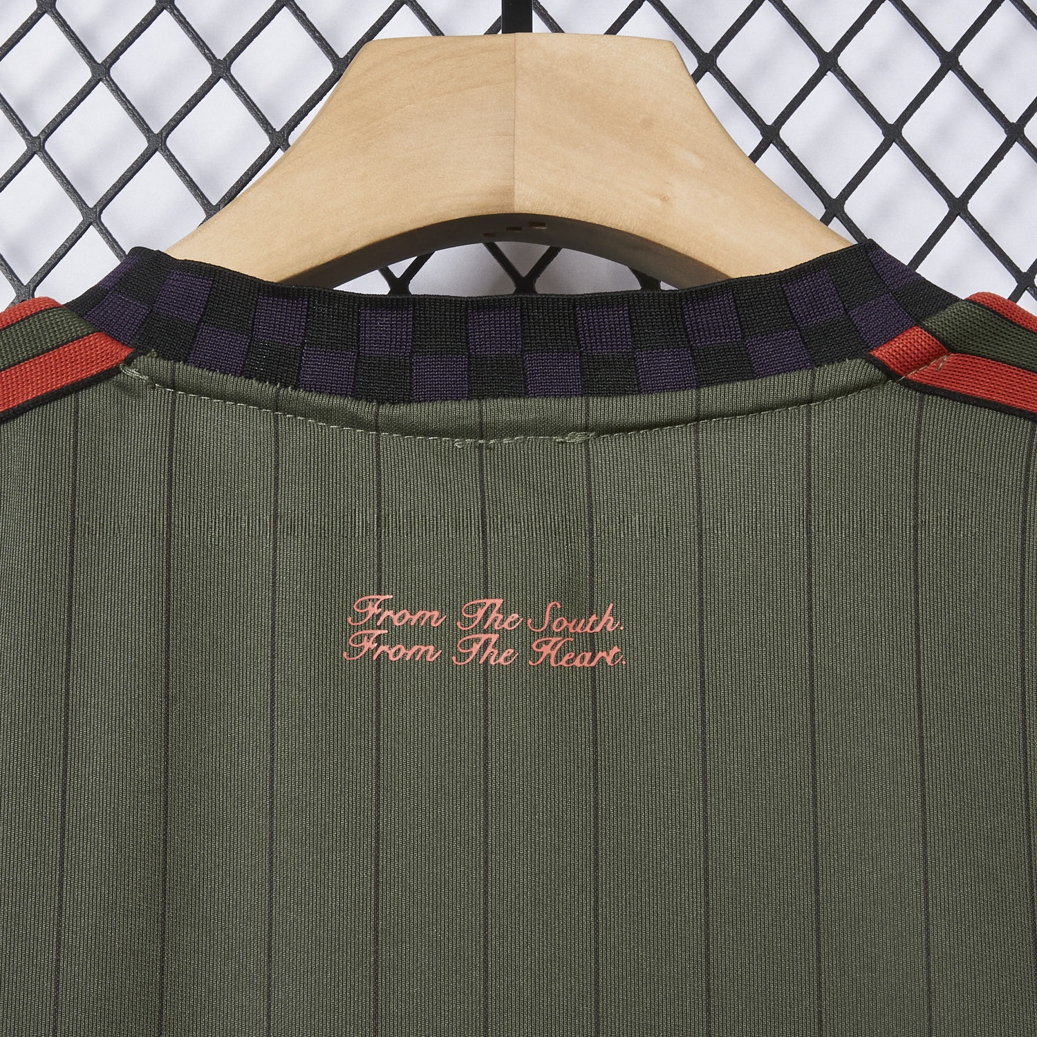 Bayern Munich 25-26 Trefoil Green Travel Jersey - Player Version - Unitedfutballjersey