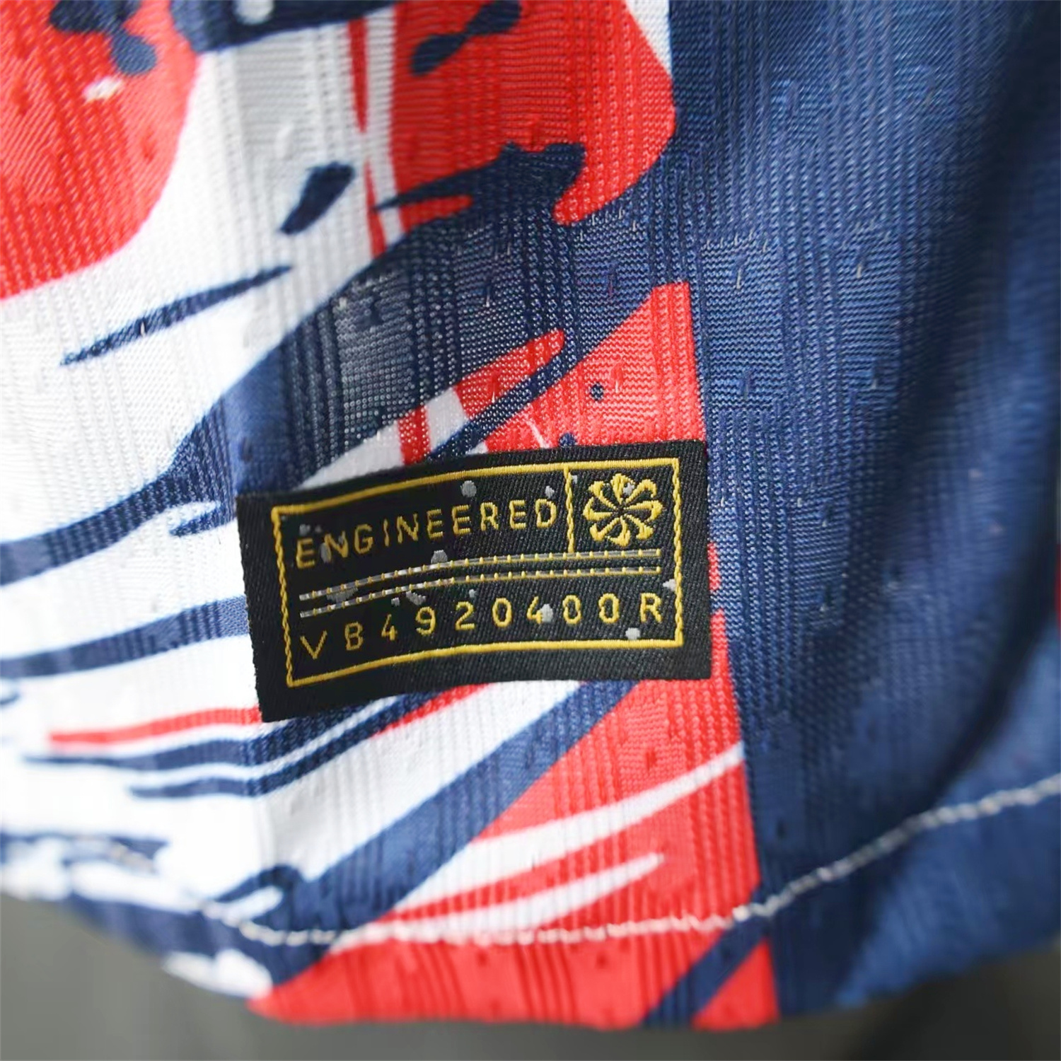 Paris Saint-Germain PSG 25-26 Red And Blue Lines White Special Jersey - Player Version - Unitedfutballjersey