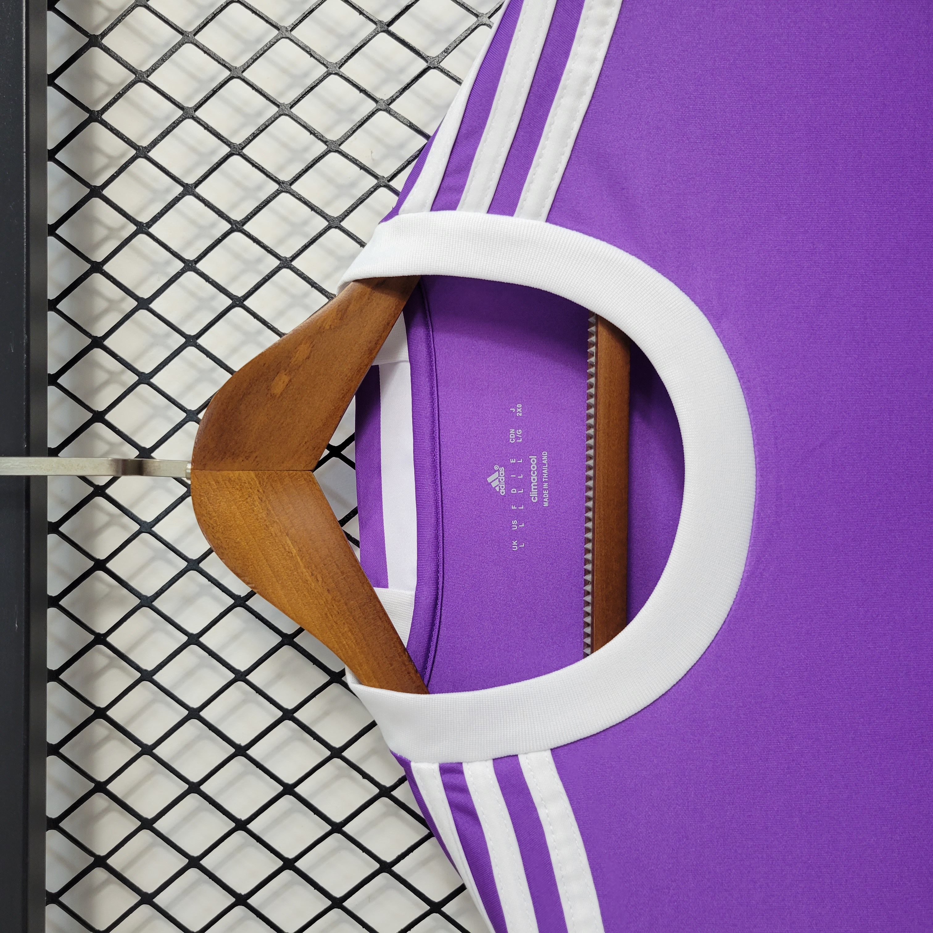 Retro Real Madrid 16-17 Away Long Sleeve Jersey - Champions League Final Version - Unitedfutballjersey